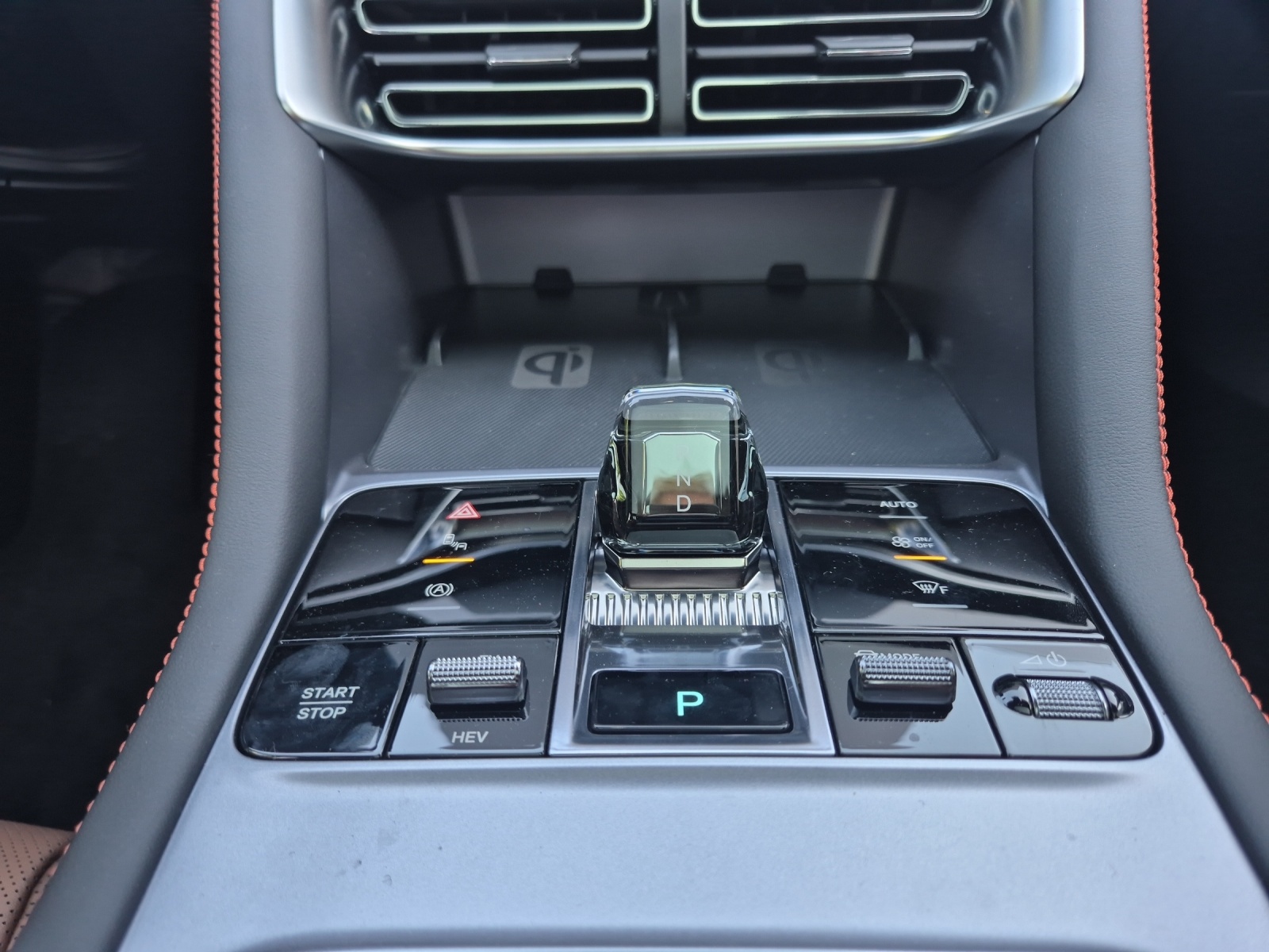 BYD Seal U DM-i Design AWD-image-22