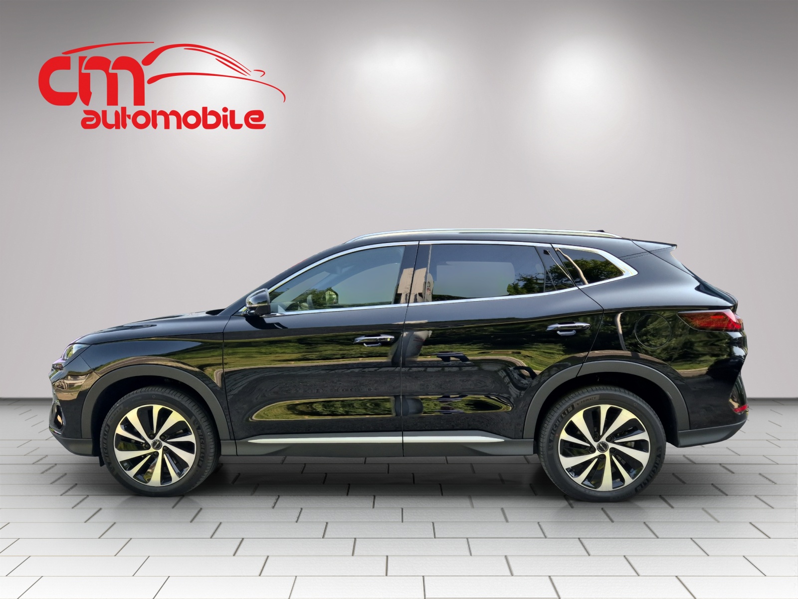 BYD Seal U DM-i Design AWD-image-1