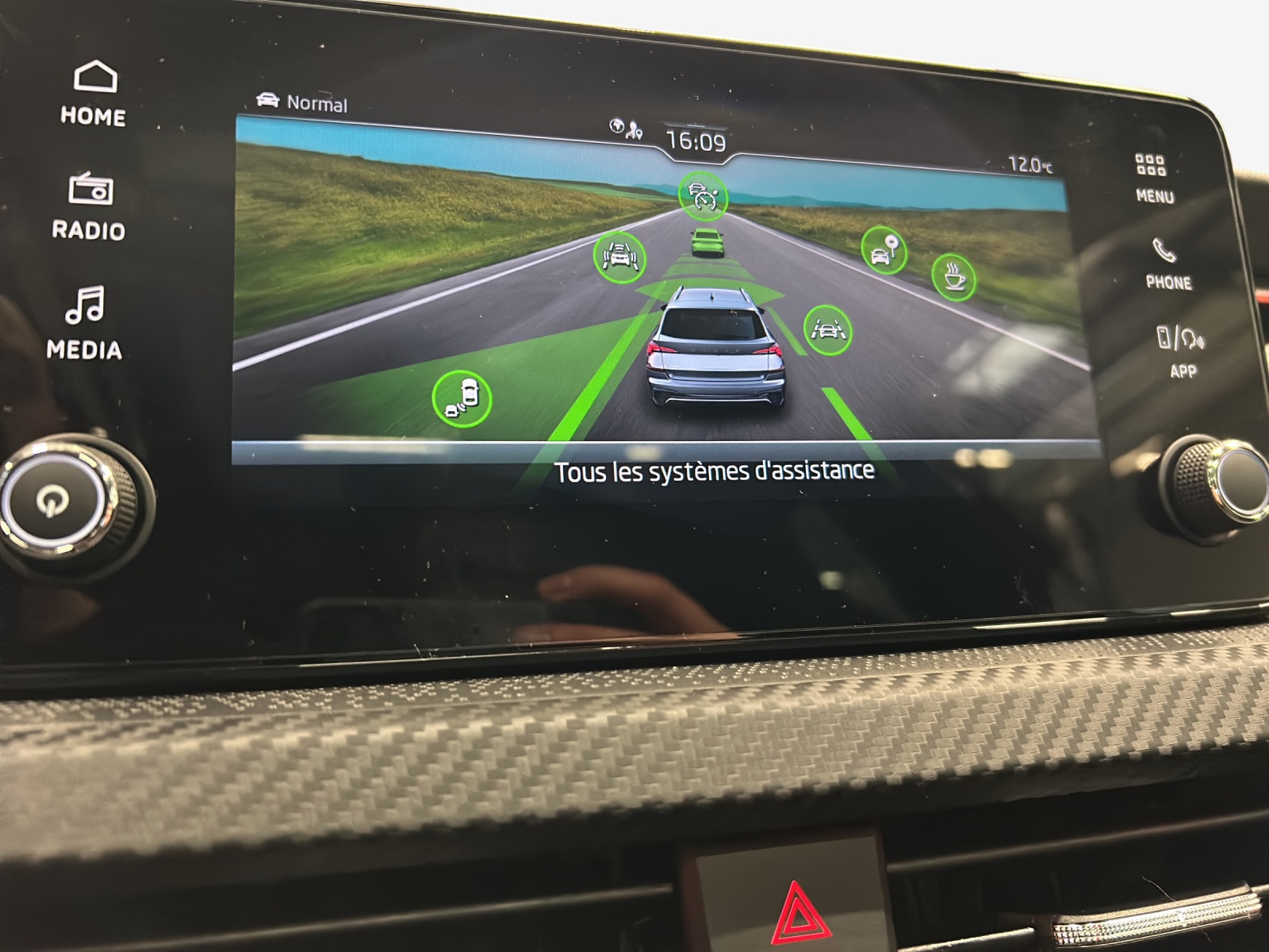SKODA Kamiq 1.0 TSI Monte Carlo DSG-image-15