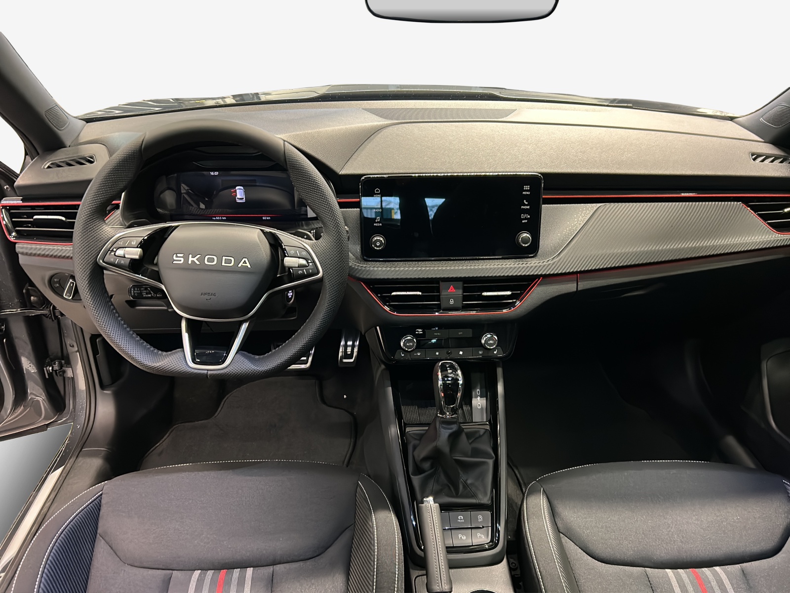SKODA Kamiq 1.0 TSI Monte Carlo DSG-image-8