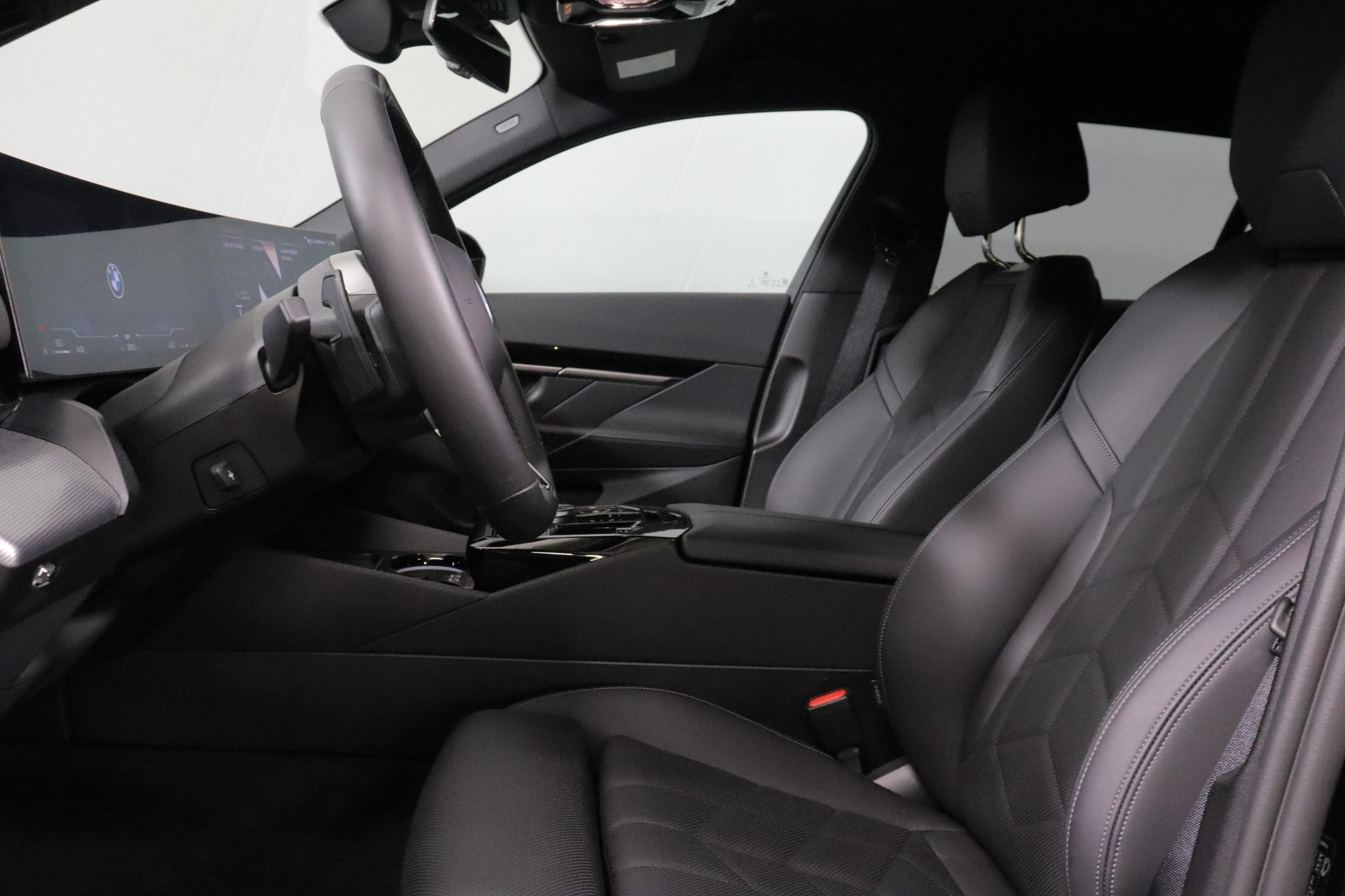 BMW 520d xDrive Touring-image-2