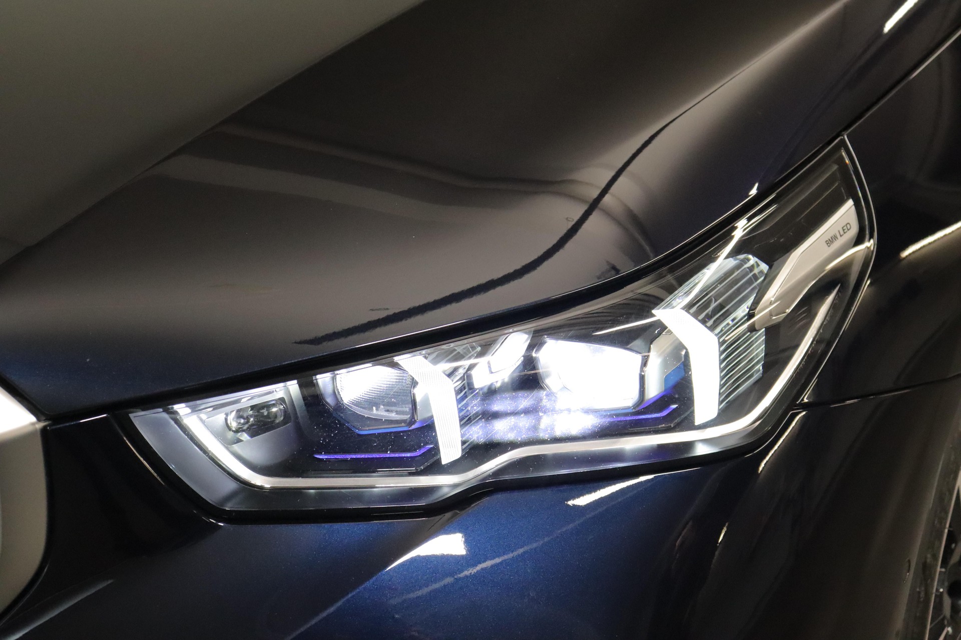 BMW 520d xDrive Touring-image-18