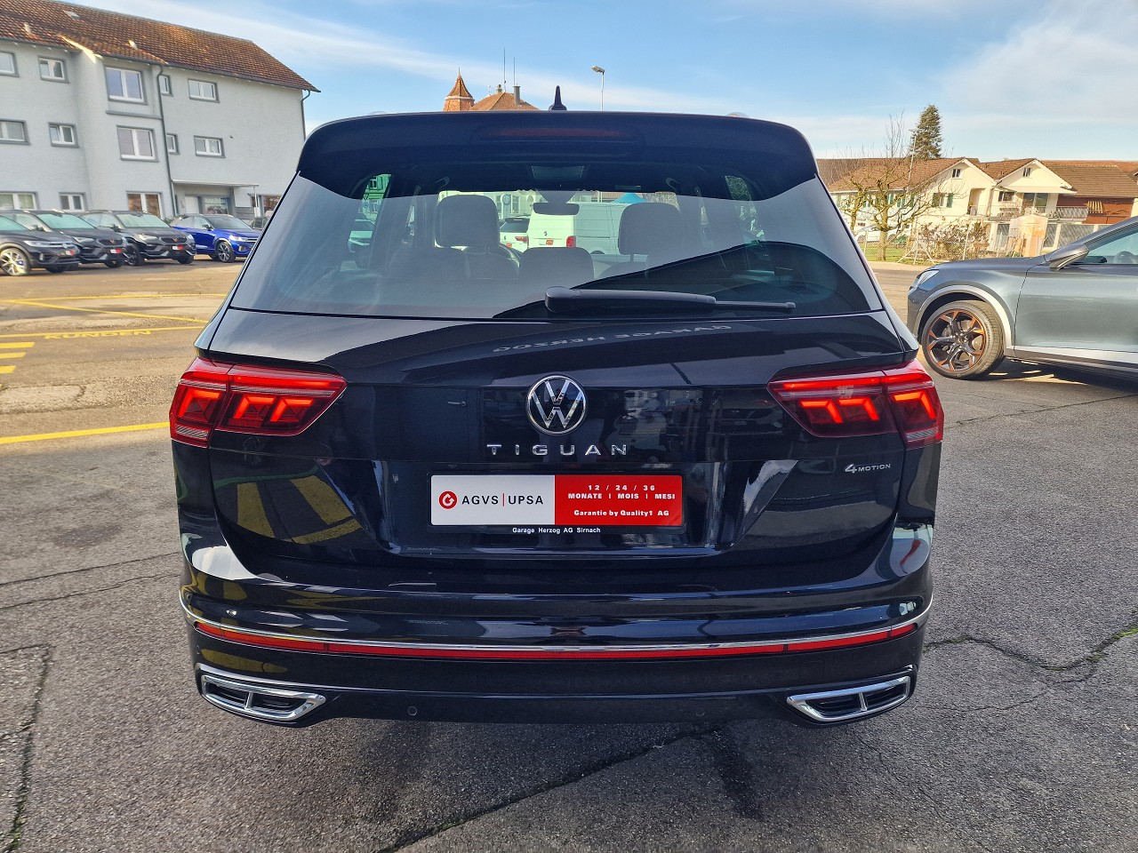 VW Tiguan 2.0TSI R-Line 4Motion DSG-image-4