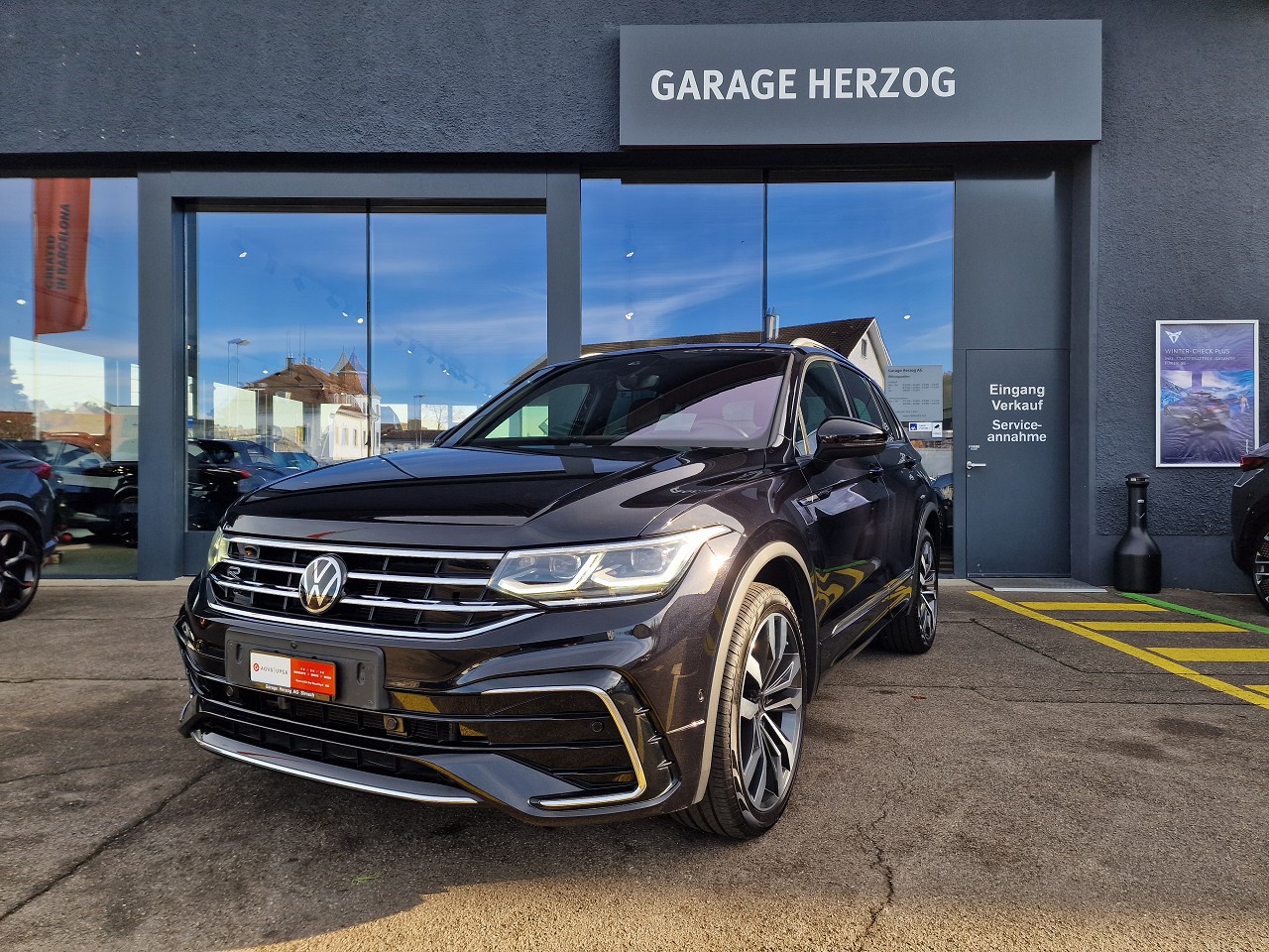 VW Tiguan 2.0TSI R-Line 4Motion DSG-image-0
