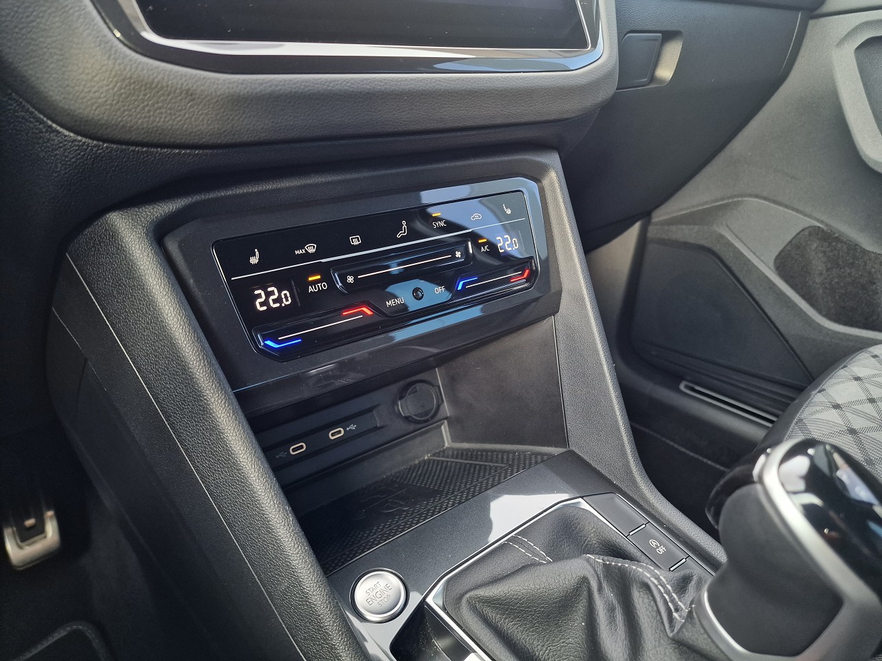 VW Tiguan 2.0TSI R-Line 4Motion DSG-image-26