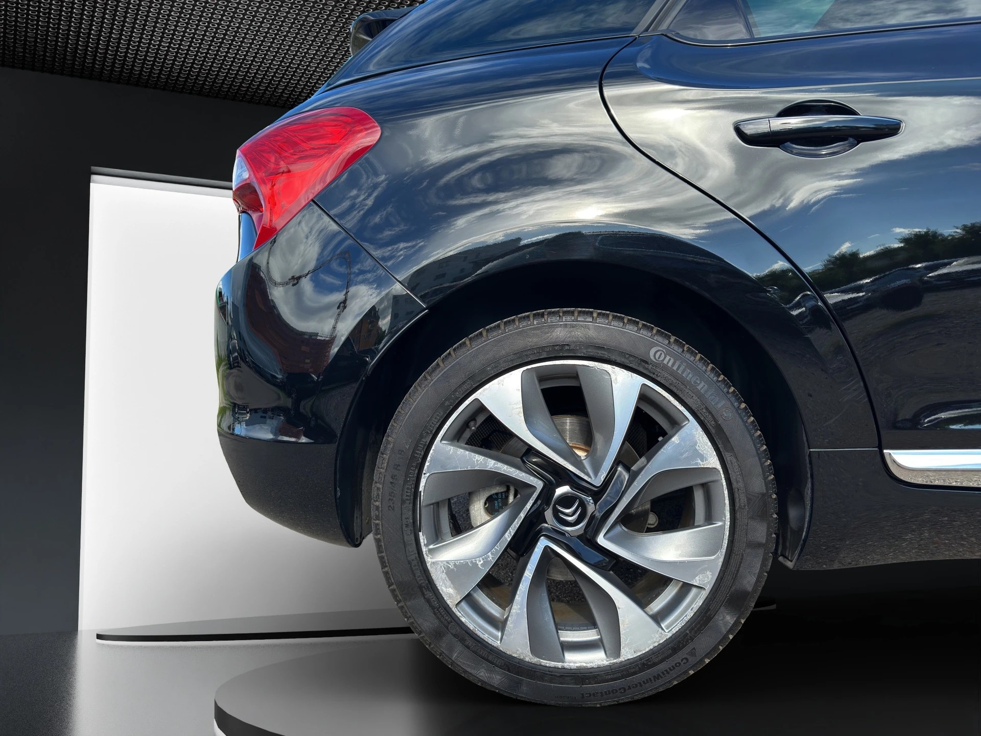 DS AUTOMOBILES DS5 2.0 E-HDi SPORT CHIC AUTOMATIC l 181 PS-image-28