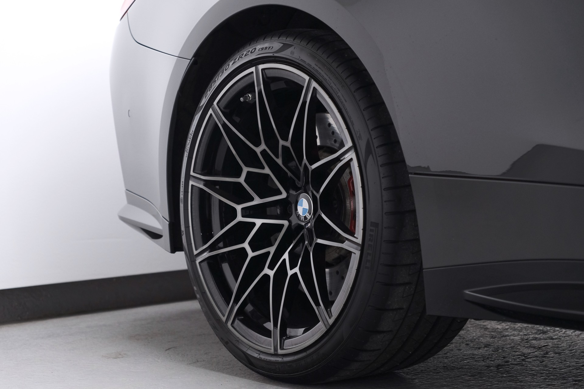 BMW M4 Cabrio Competition M xDrive-image-9