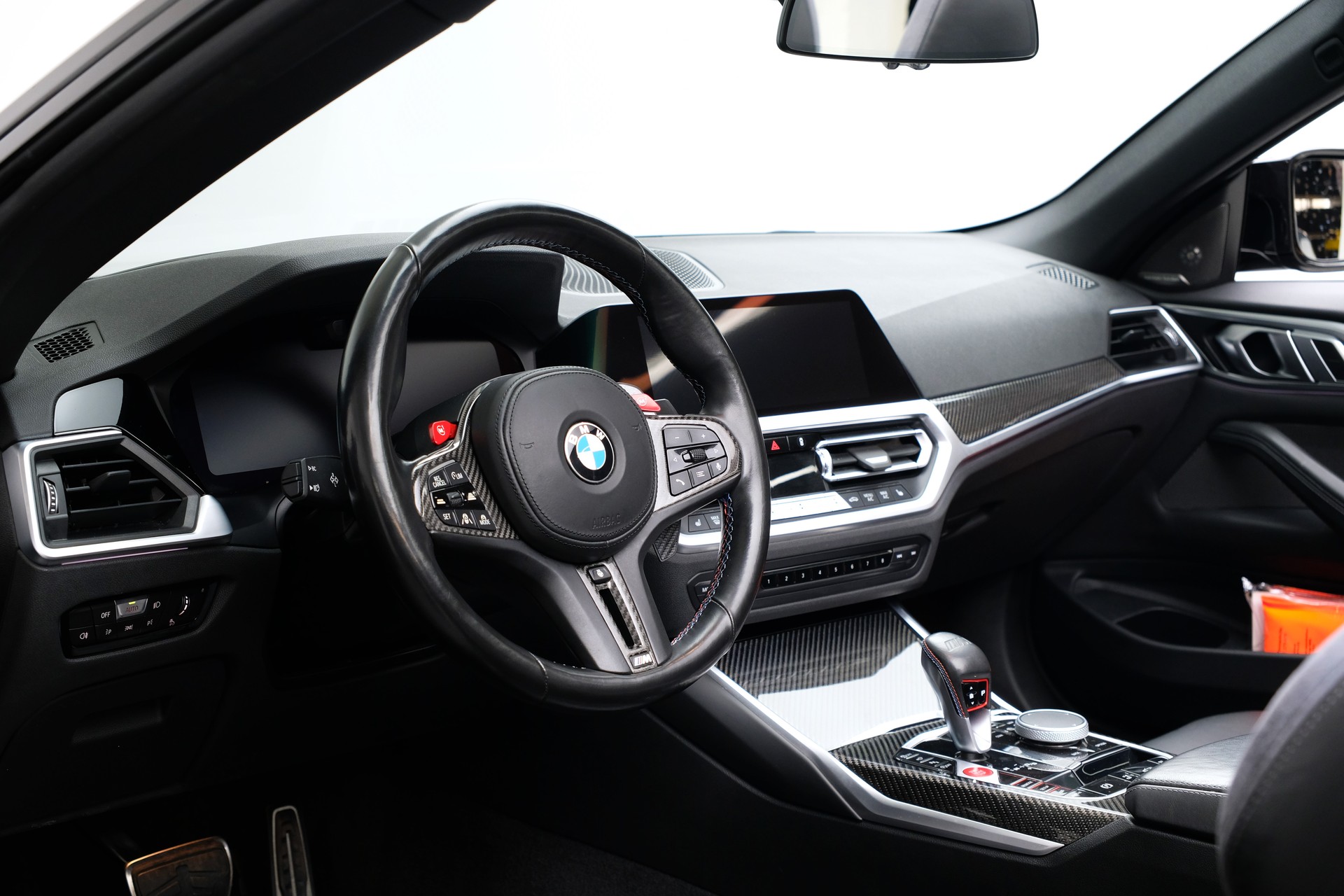 BMW M4 Cabrio Competition M xDrive-image-14