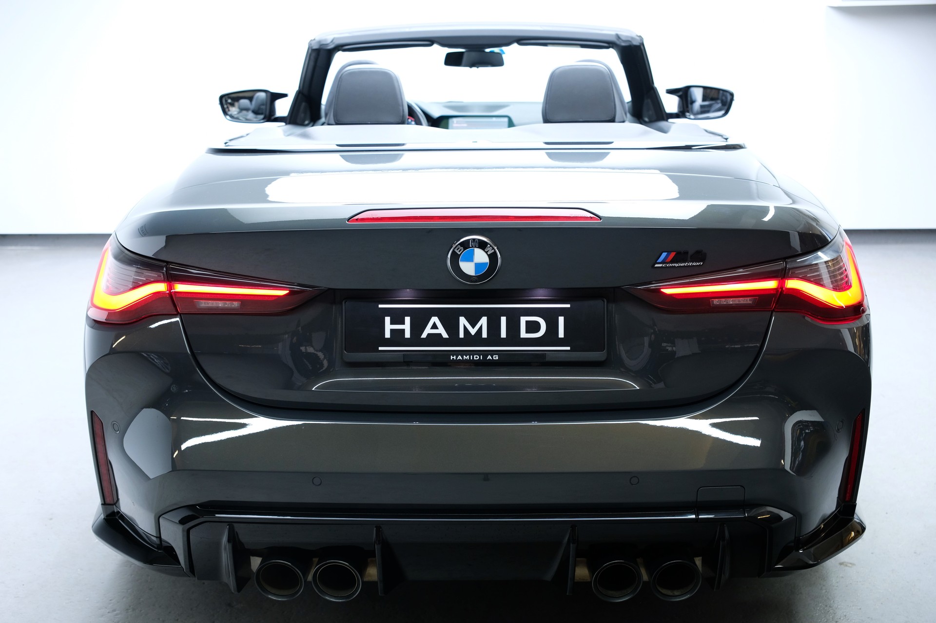 BMW M4 Cabrio Competition M xDrive-image-4