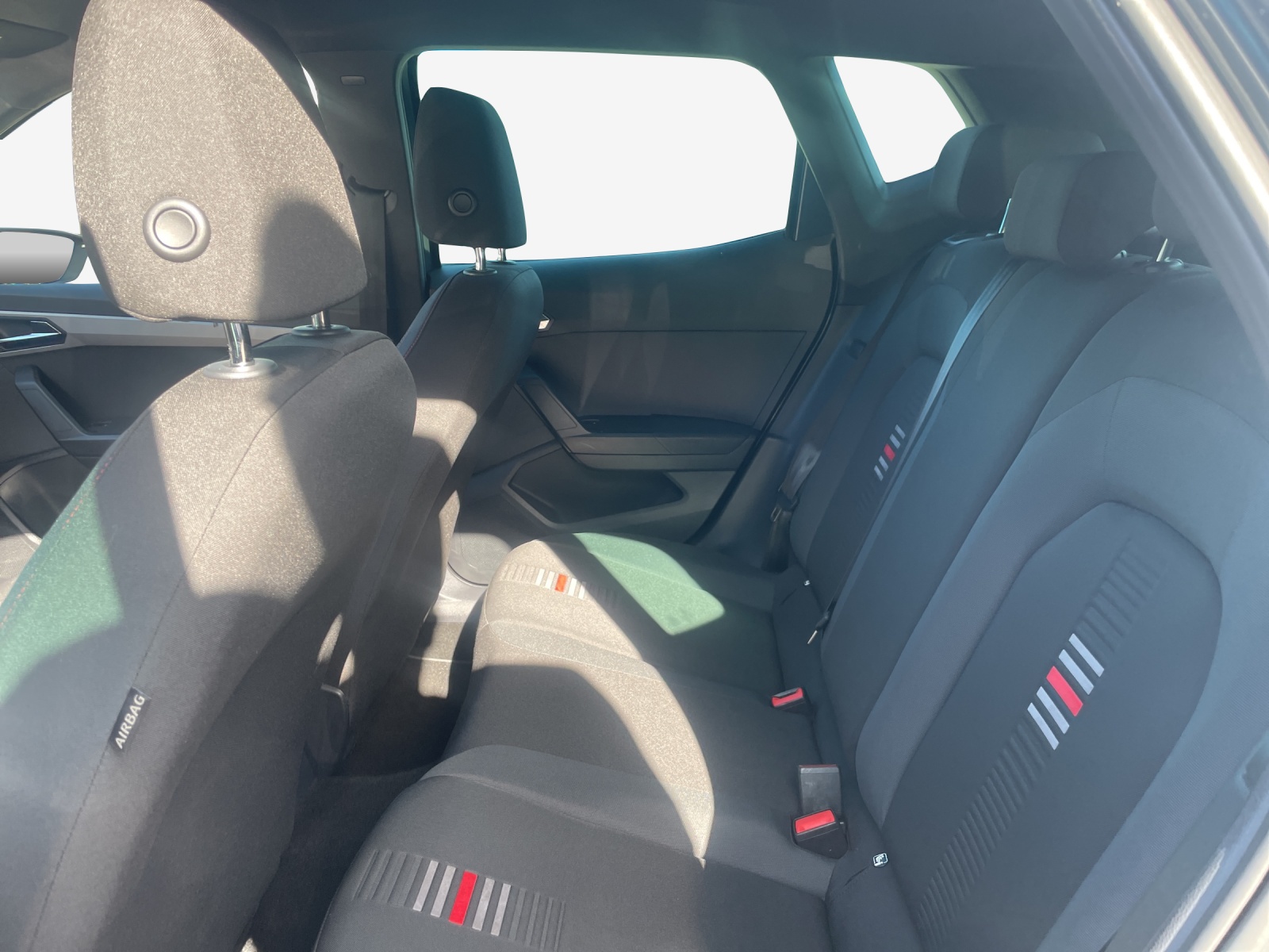 SEAT Arona 1.0 TSI Eco FR DSG-image-11