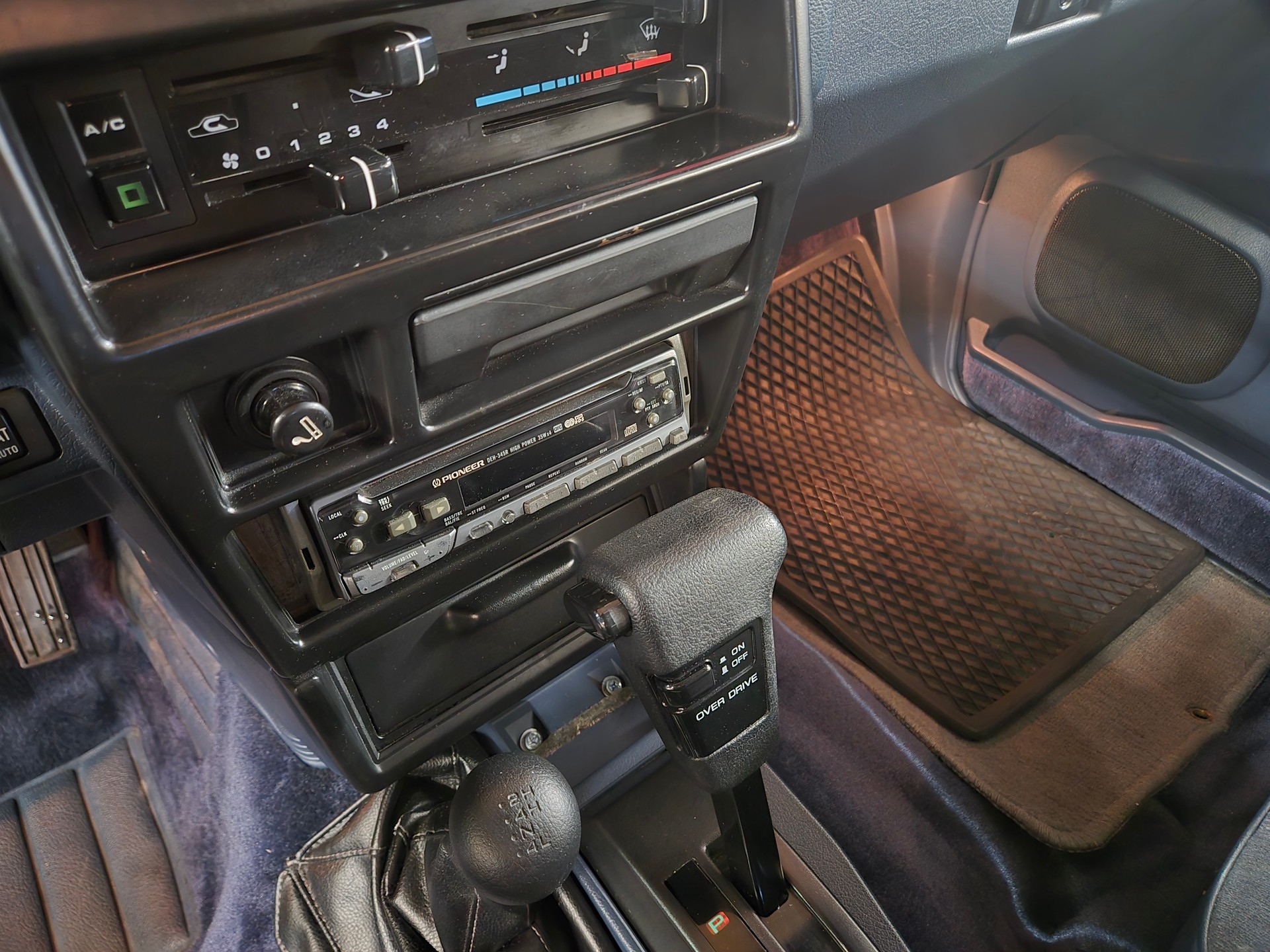 NISSAN Terrano 3.0 V6-image-5