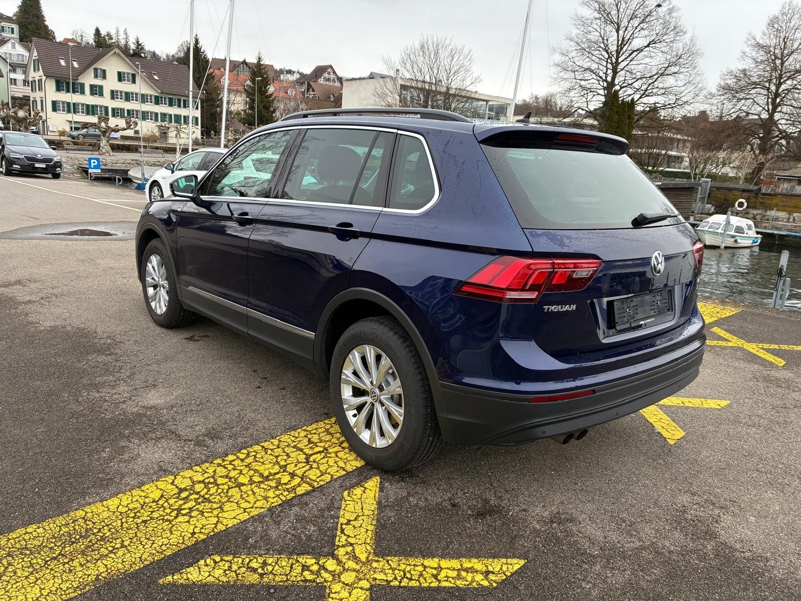 VW Tiguan 2.0TSI Comfortline 4Motion DSG-image-9