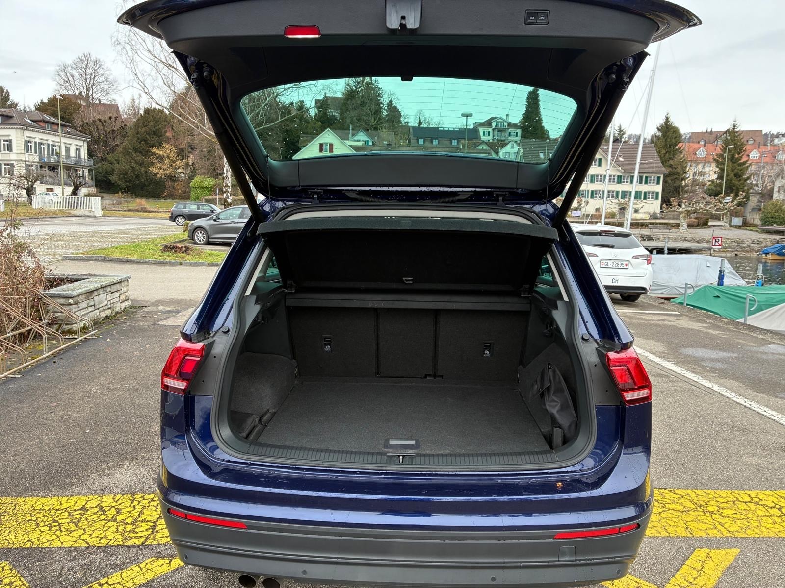VW Tiguan 2.0TSI Comfortline 4Motion DSG-image-8
