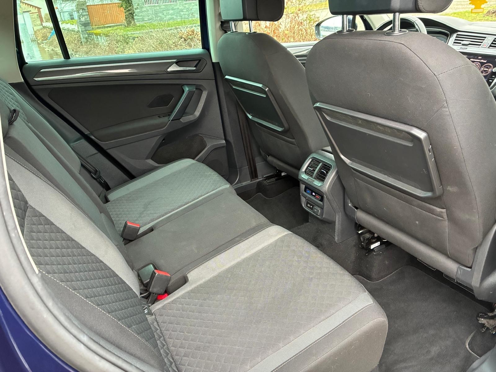 VW Tiguan 2.0TSI Comfortline 4Motion DSG-image-6