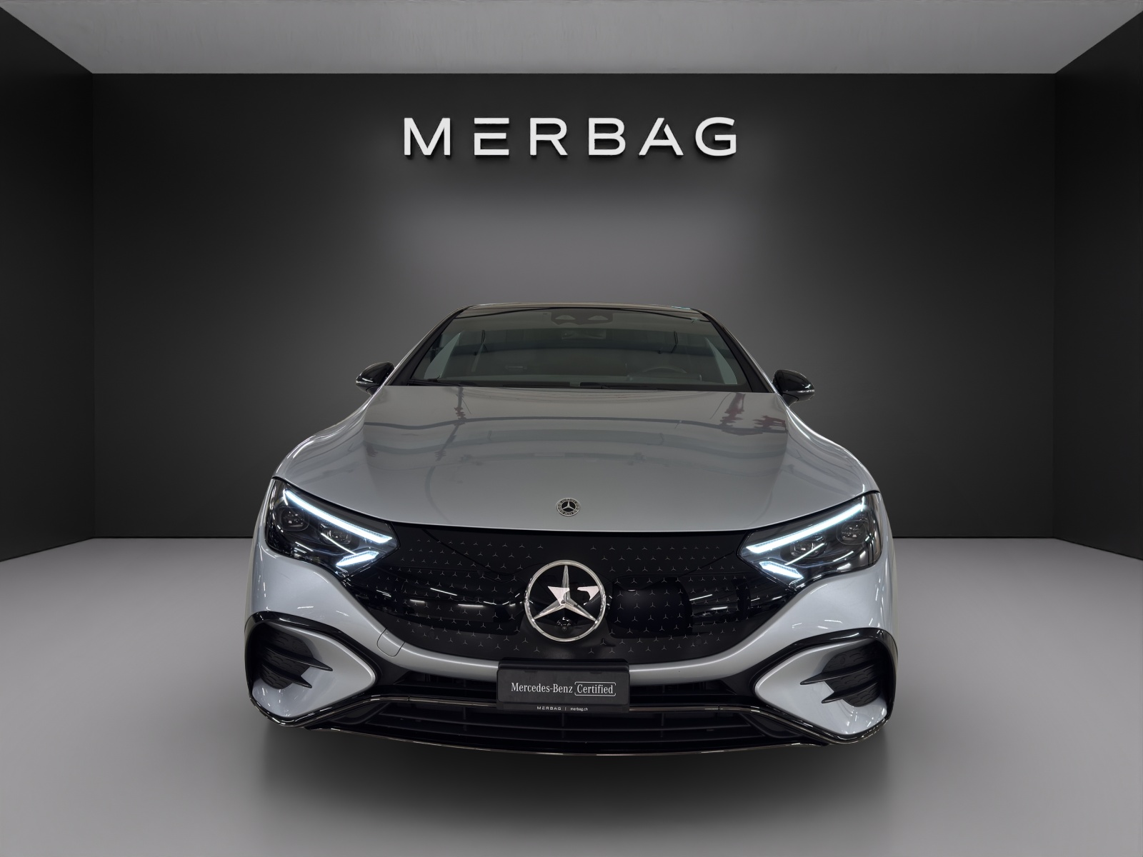 MERCEDES-BENZ EQE 350 4 Matic Executive Edition-image-1