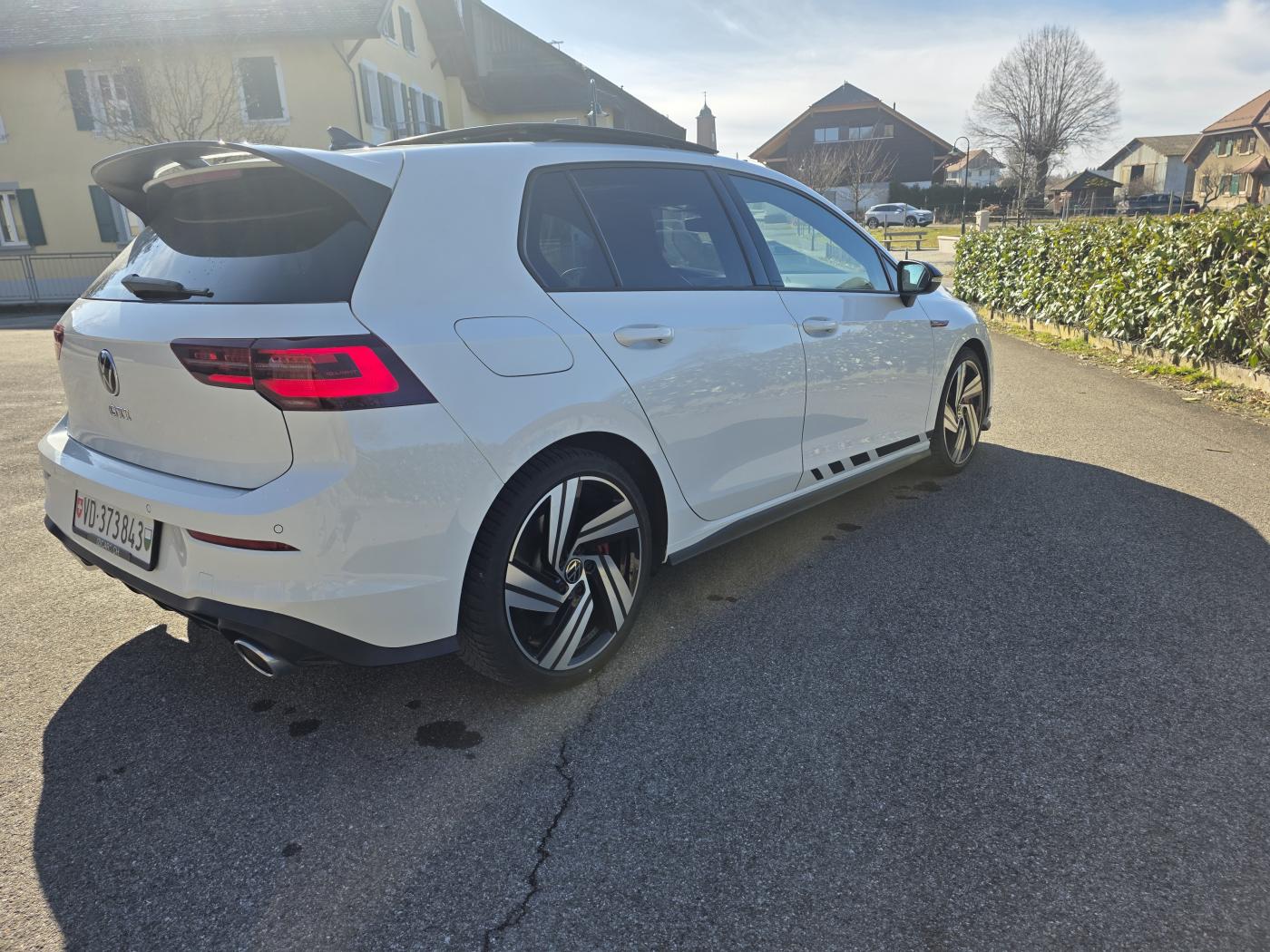 VW Golf 2.0 TSI GTI Clubsport DSG-image-2