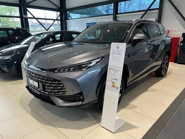 MG HS 1.5 T HEV Luxury-image-0