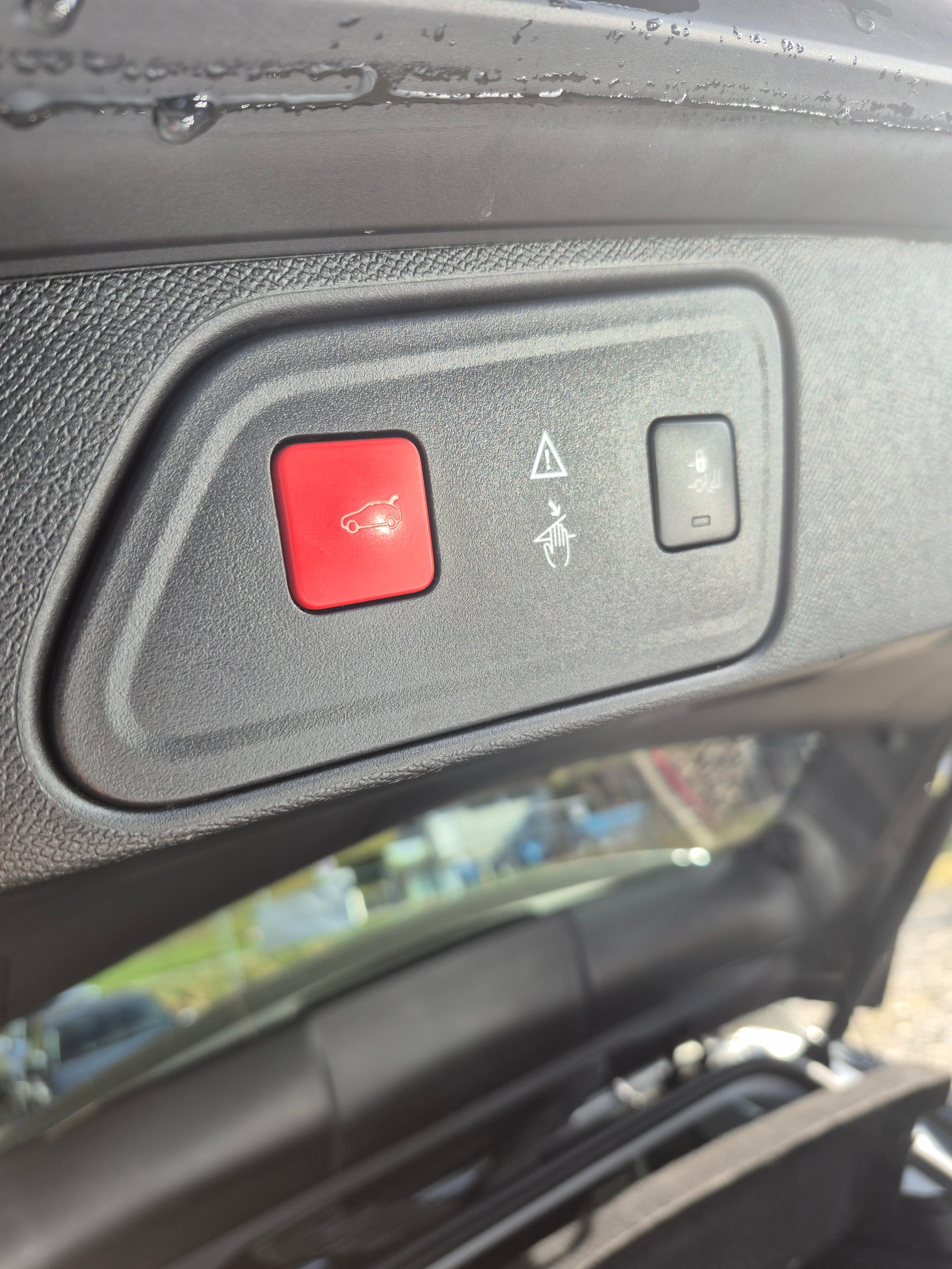 PEUGEOT 3008 1.2 PureTech Allure EAT-image-8