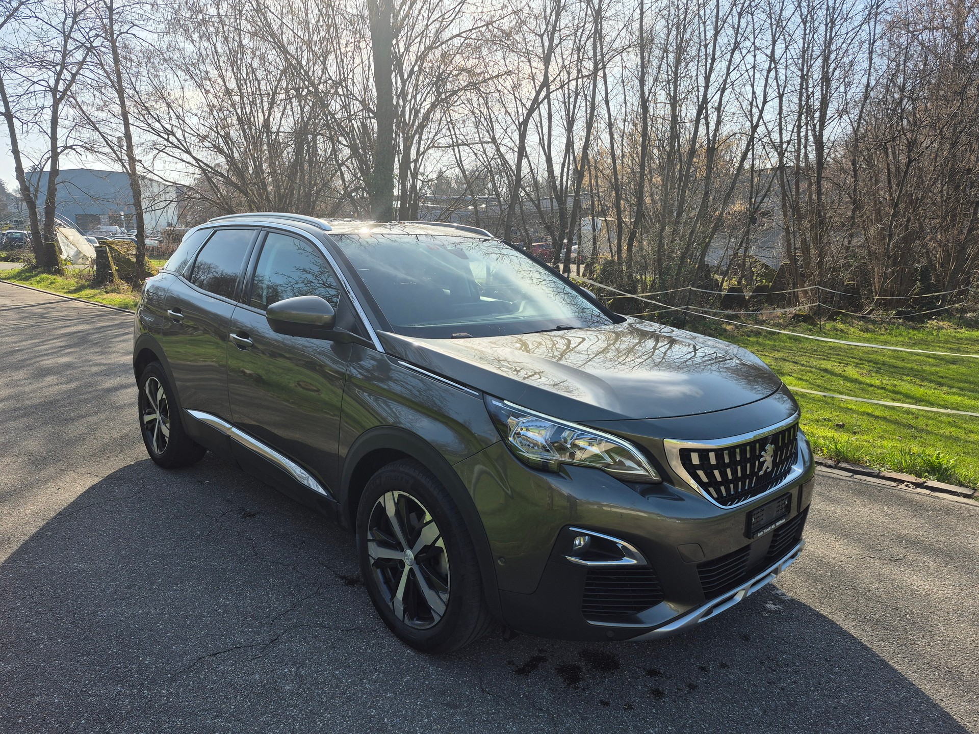 PEUGEOT 3008 1.2 PureTech Allure EAT-image-1