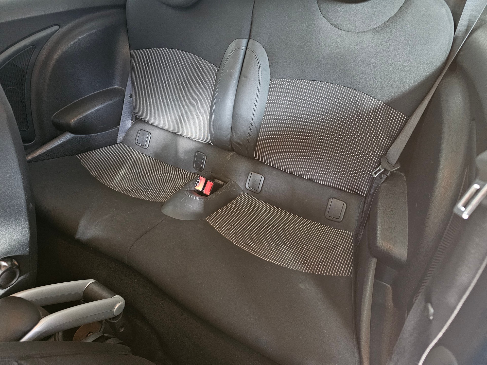 MINI Cooper-image-2