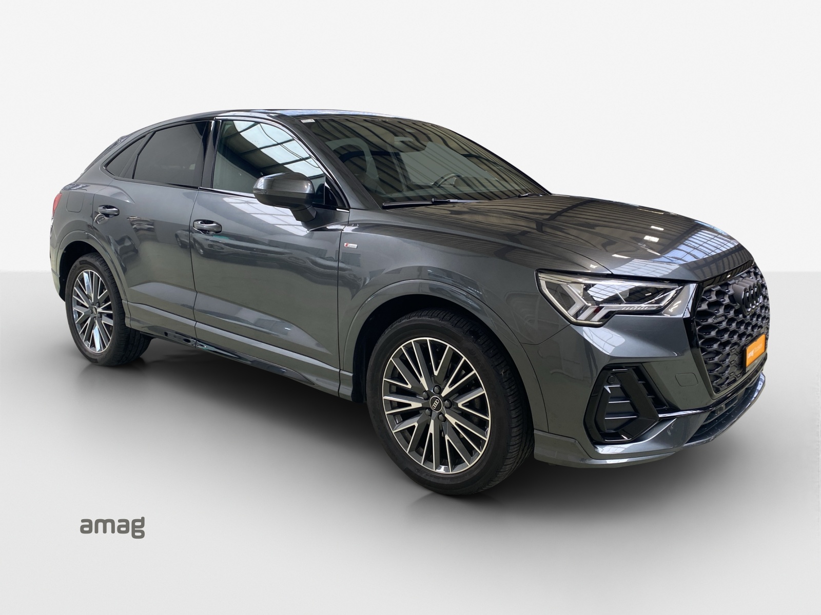 AUDI Q3 Sportback 35 TDI S line Attraction quattro S-tronic-image-5