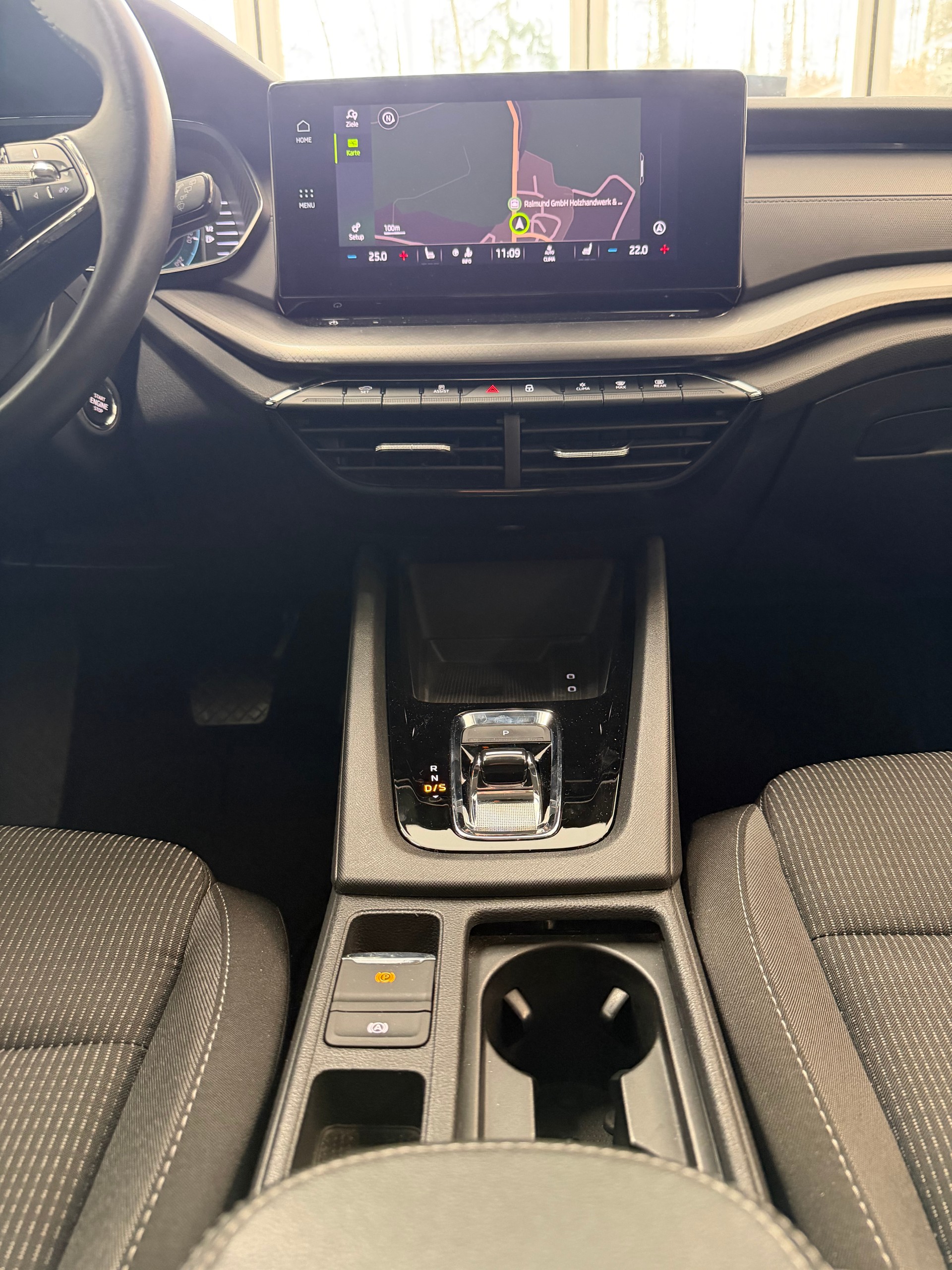 SKODA Octavia Combi 1.0 TSI Ambition DSG-image-12