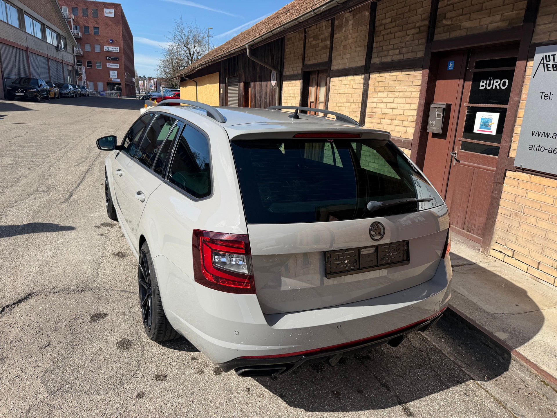 SKODA Octavia Combi 2.0 TSI RS DSG-image-4