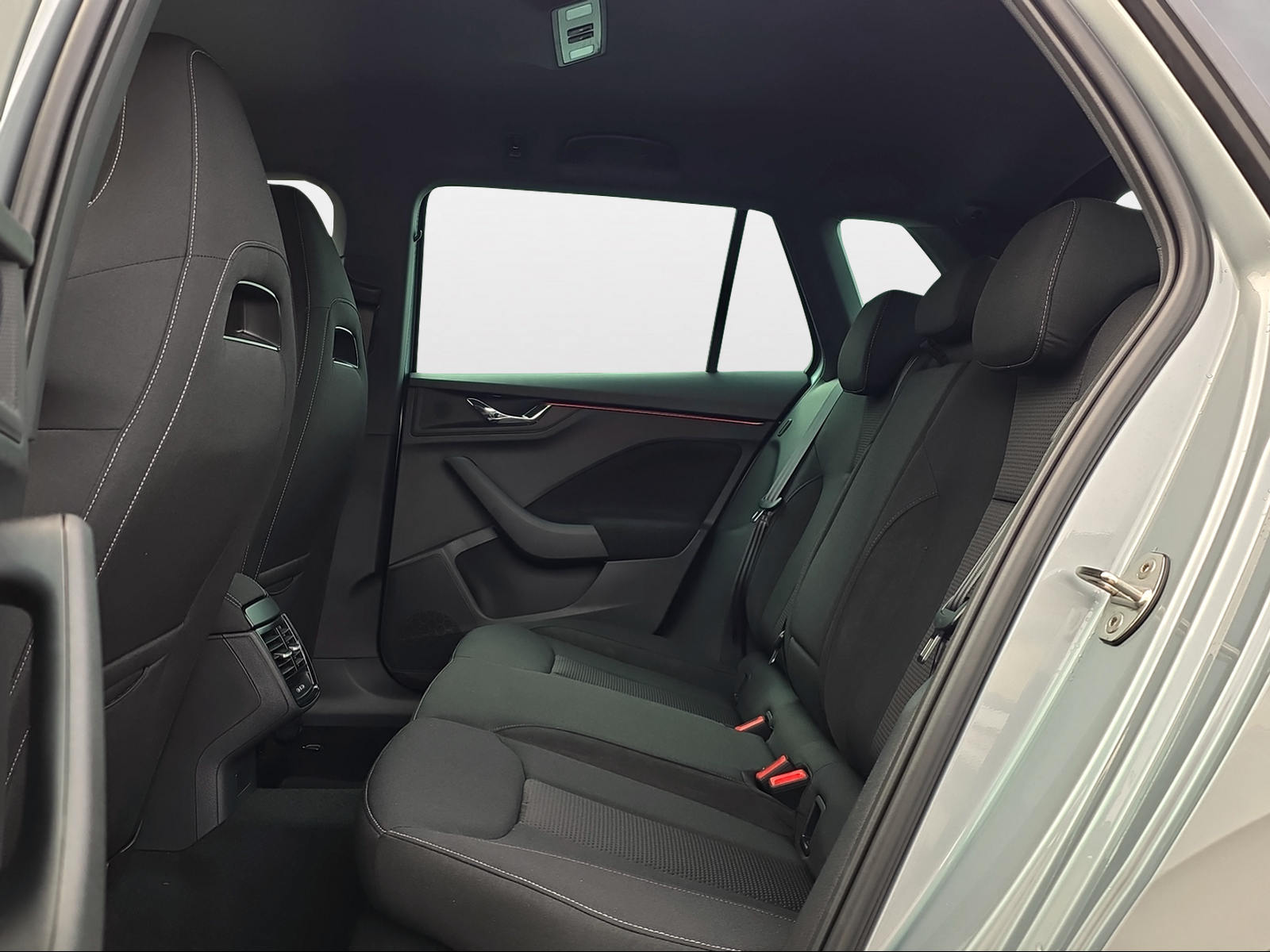 SKODA Kamiq 1.0 TSI Dynamic DSG-image-10