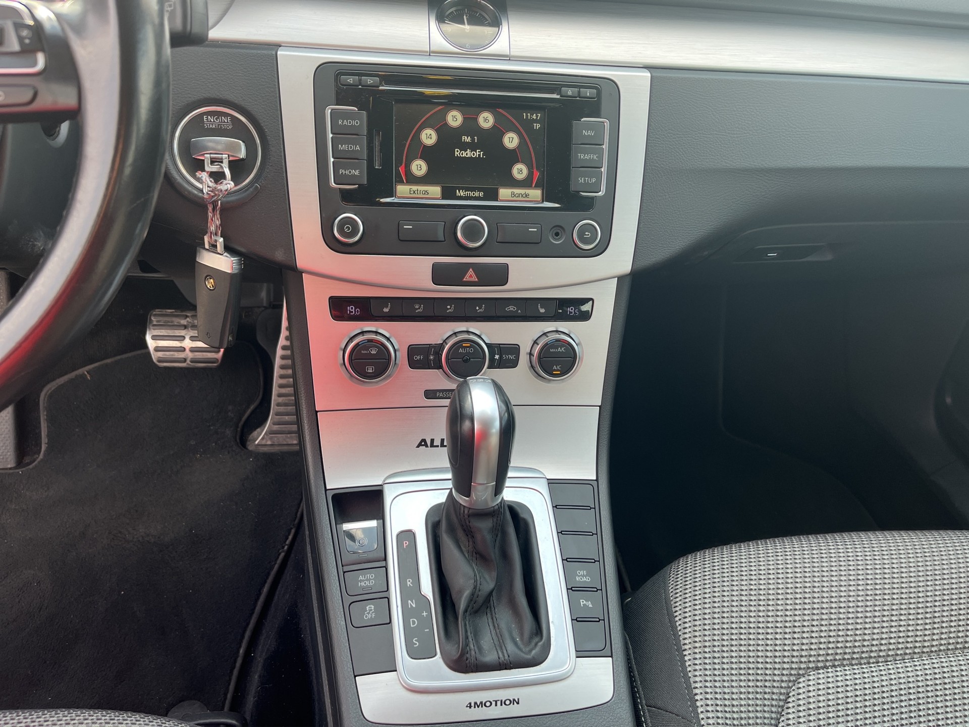VW Passat Alltrack 2.0 TSI 4Motion DSG-image-10