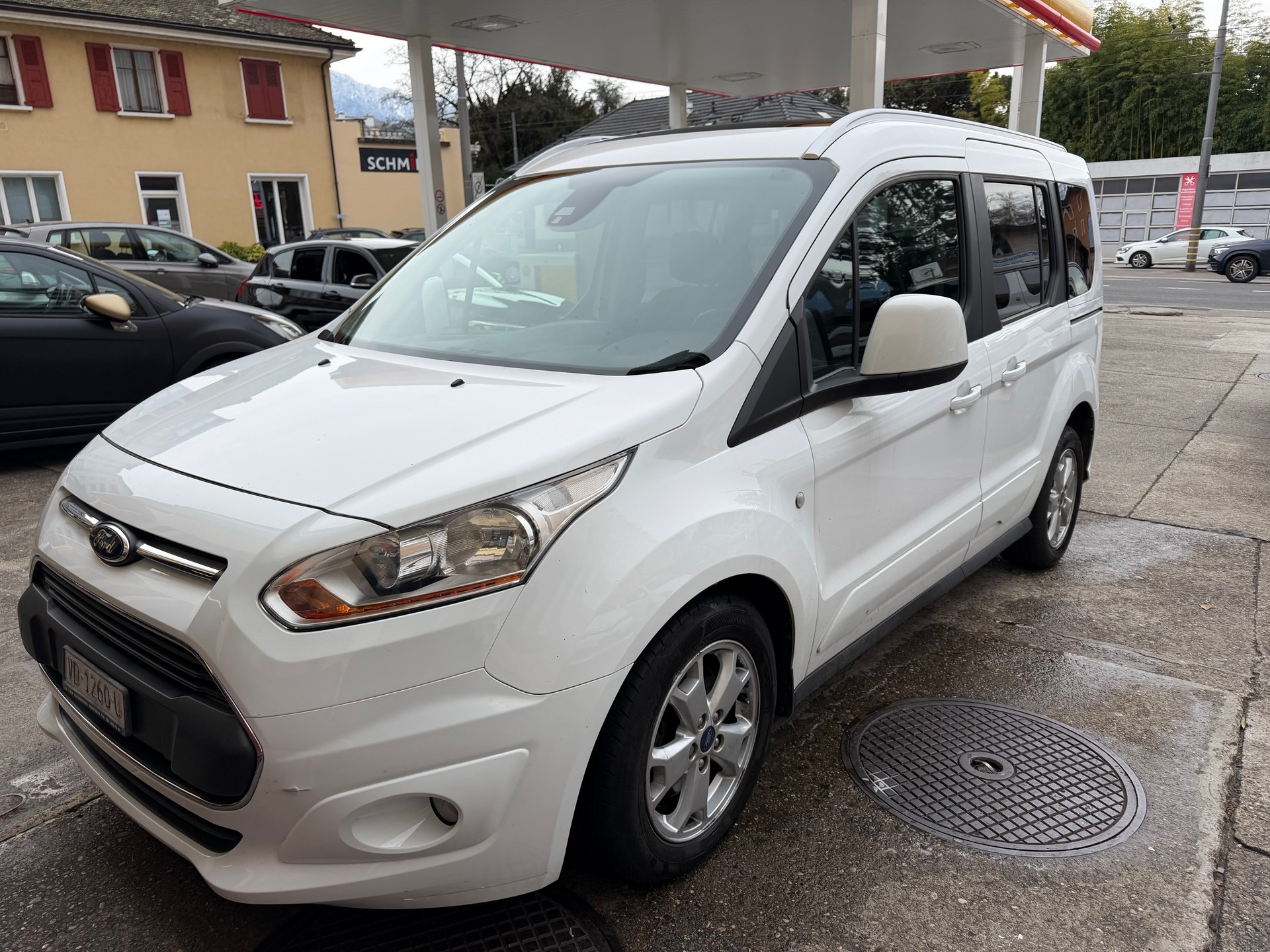 FORD Tourneo Connect 1.0 SCTi Titanium-image-1