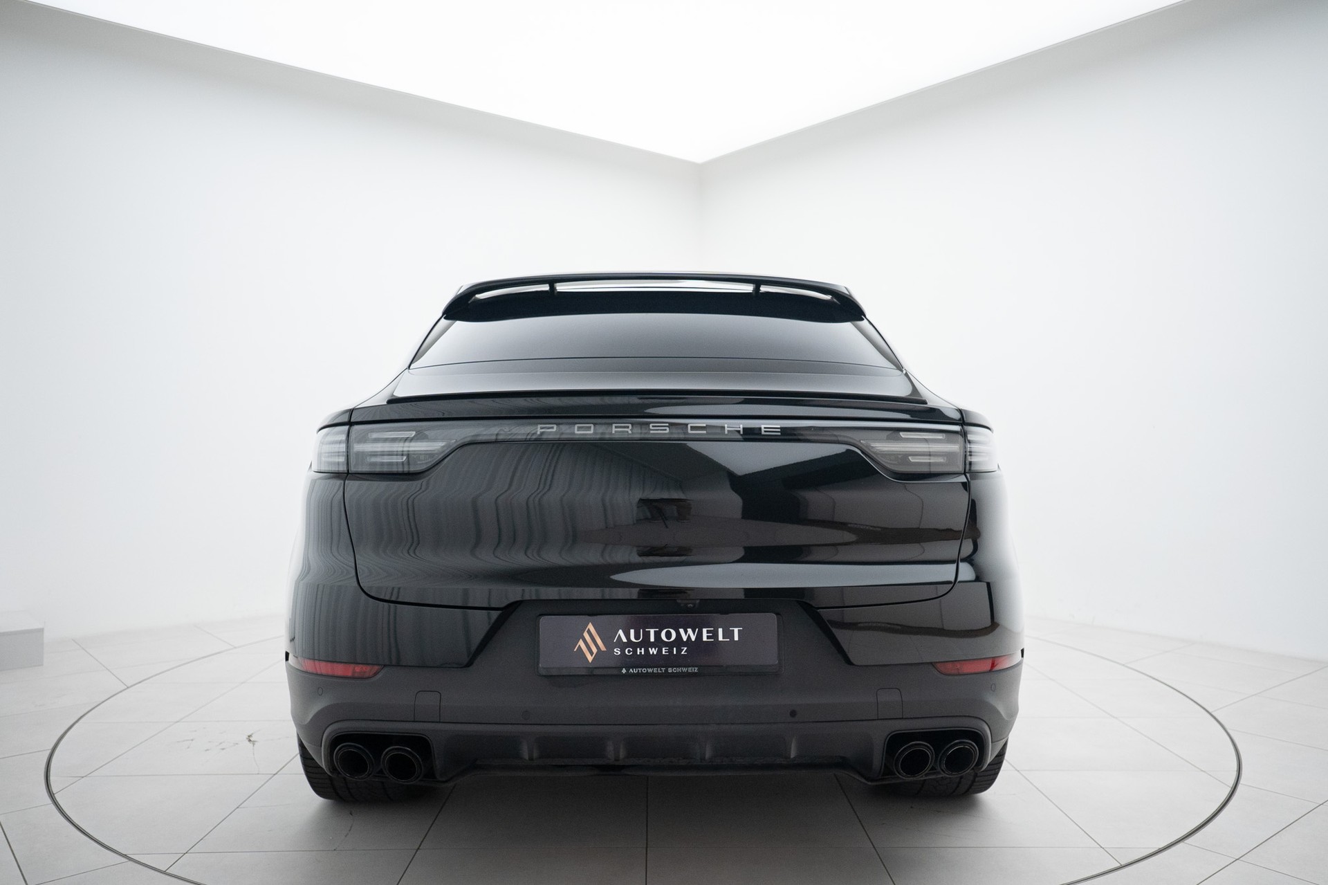 PORSCHE Cayenne Coupé E-Hybrid Platinum Edition-image-3