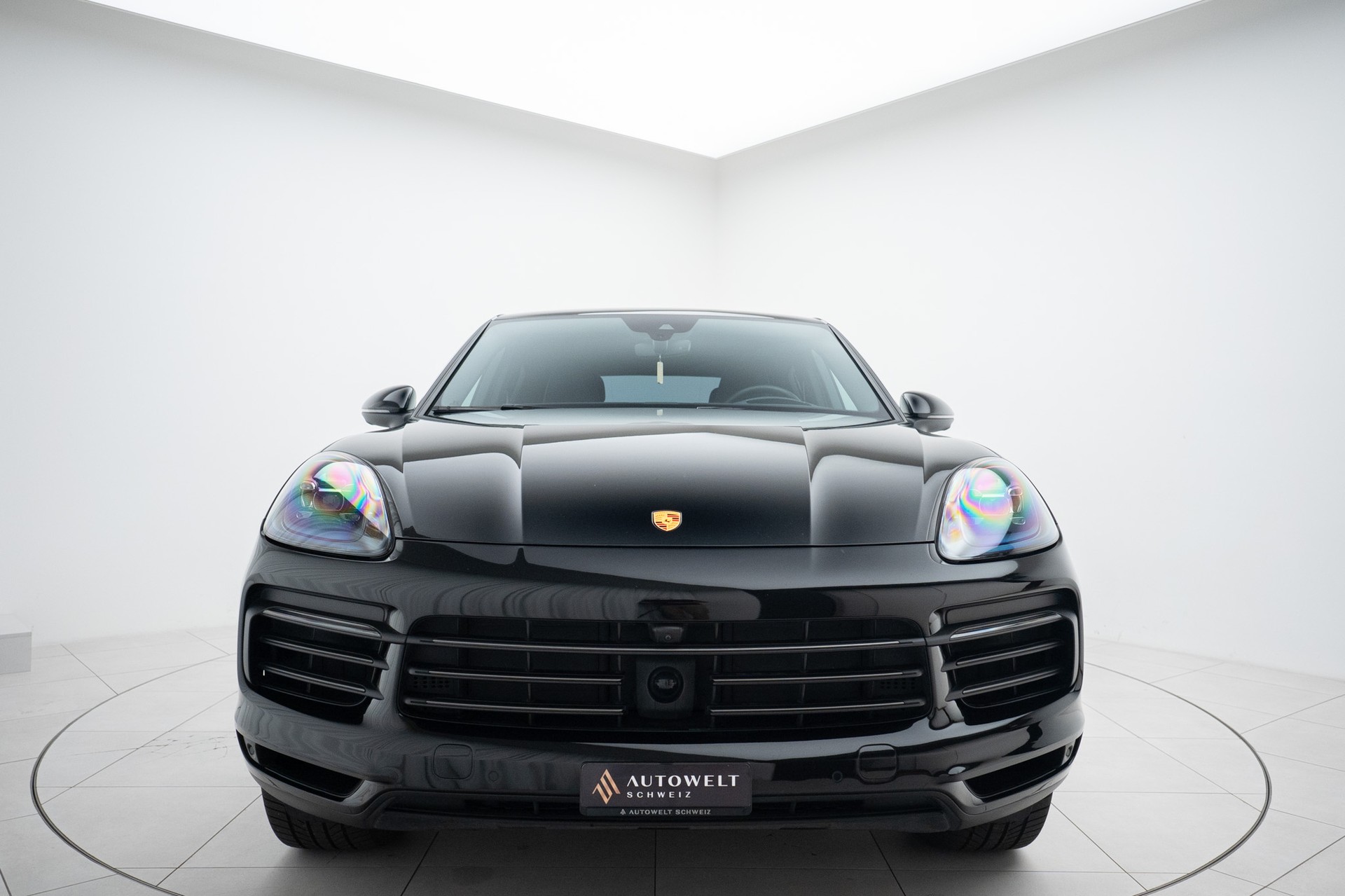 PORSCHE Cayenne Coupé E-Hybrid Platinum Edition-image-4
