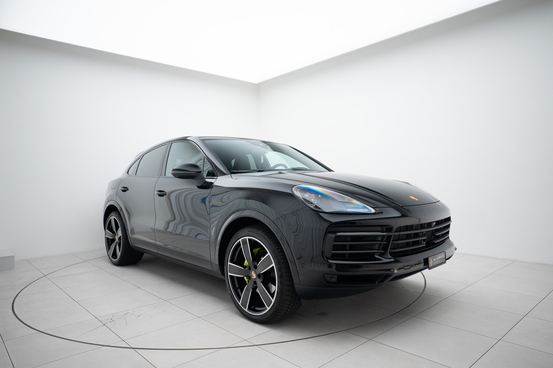 PORSCHE Cayenne Coupé E-Hybrid Platinum Edition-image-0