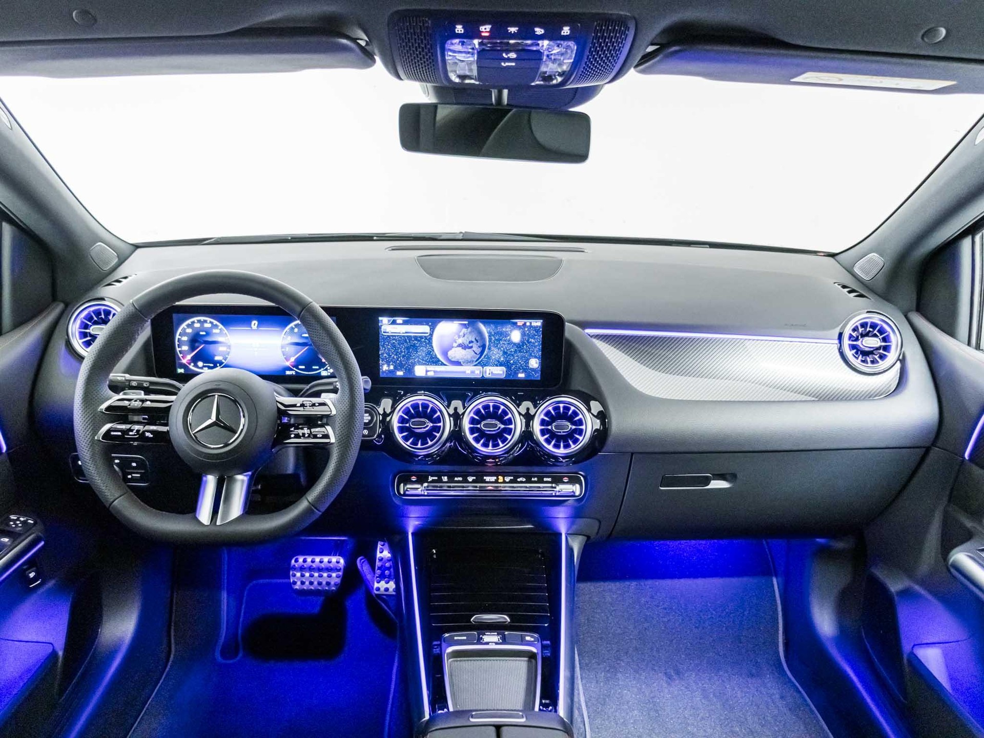 MERCEDES-BENZ B 200-image-9
