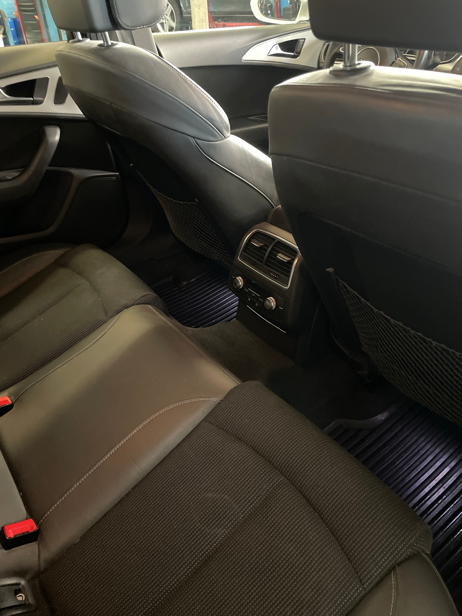 AUDI A6 Avant 3.0 TDI V6 quattro S-tronic-image-5