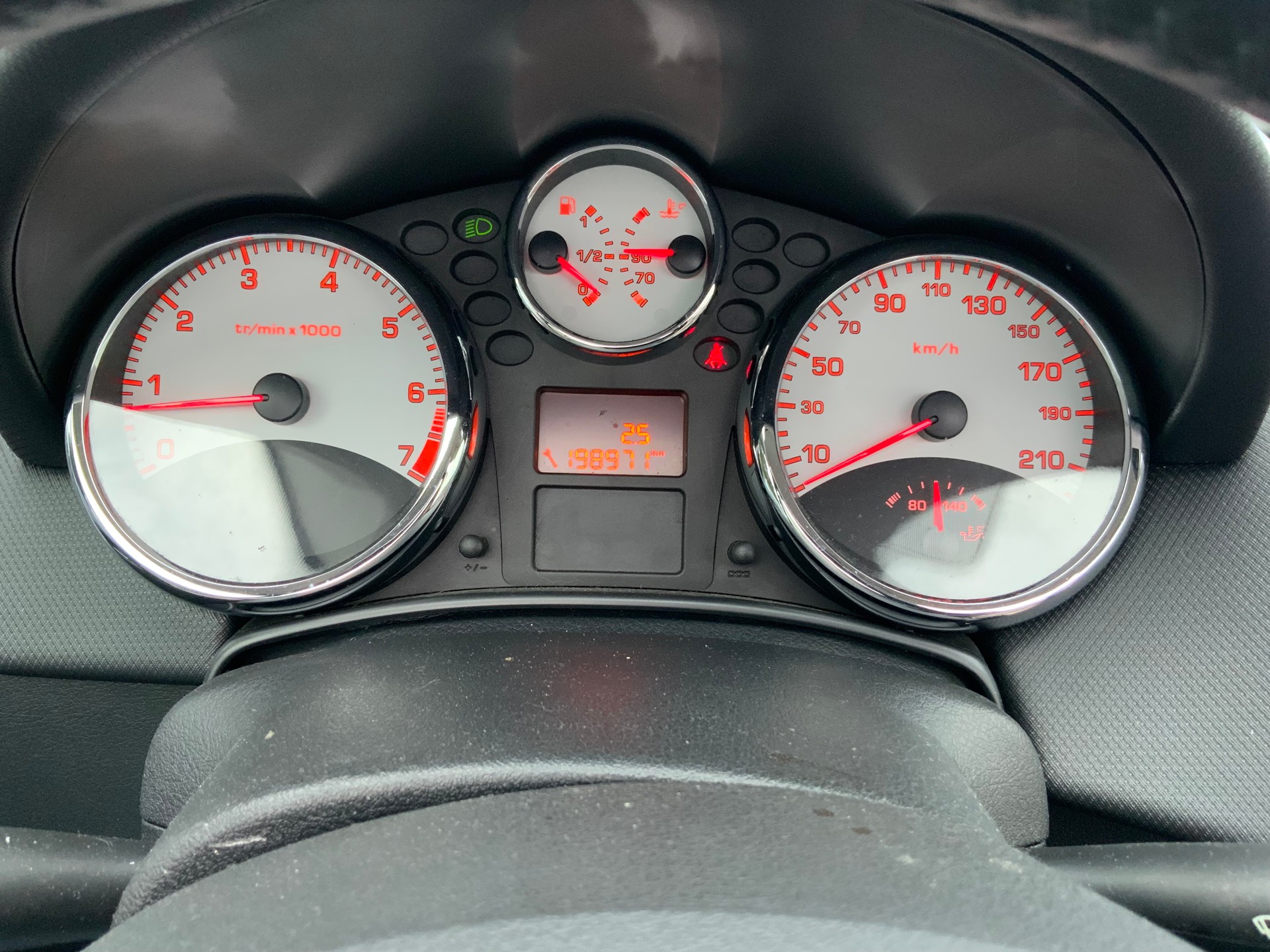 PEUGEOT 207 CC 1.6 16V Sport-image-9
