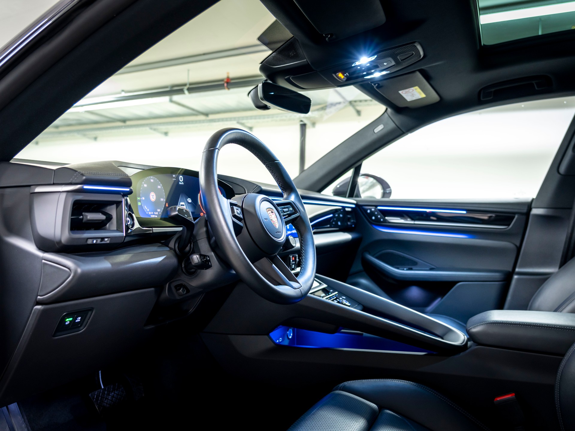 PORSCHE Macan 4 100kWh-image-15