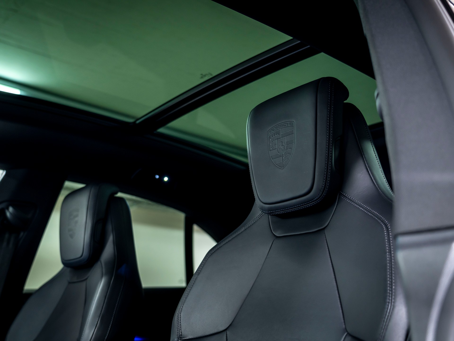 PORSCHE Macan 4 100kWh-image-19