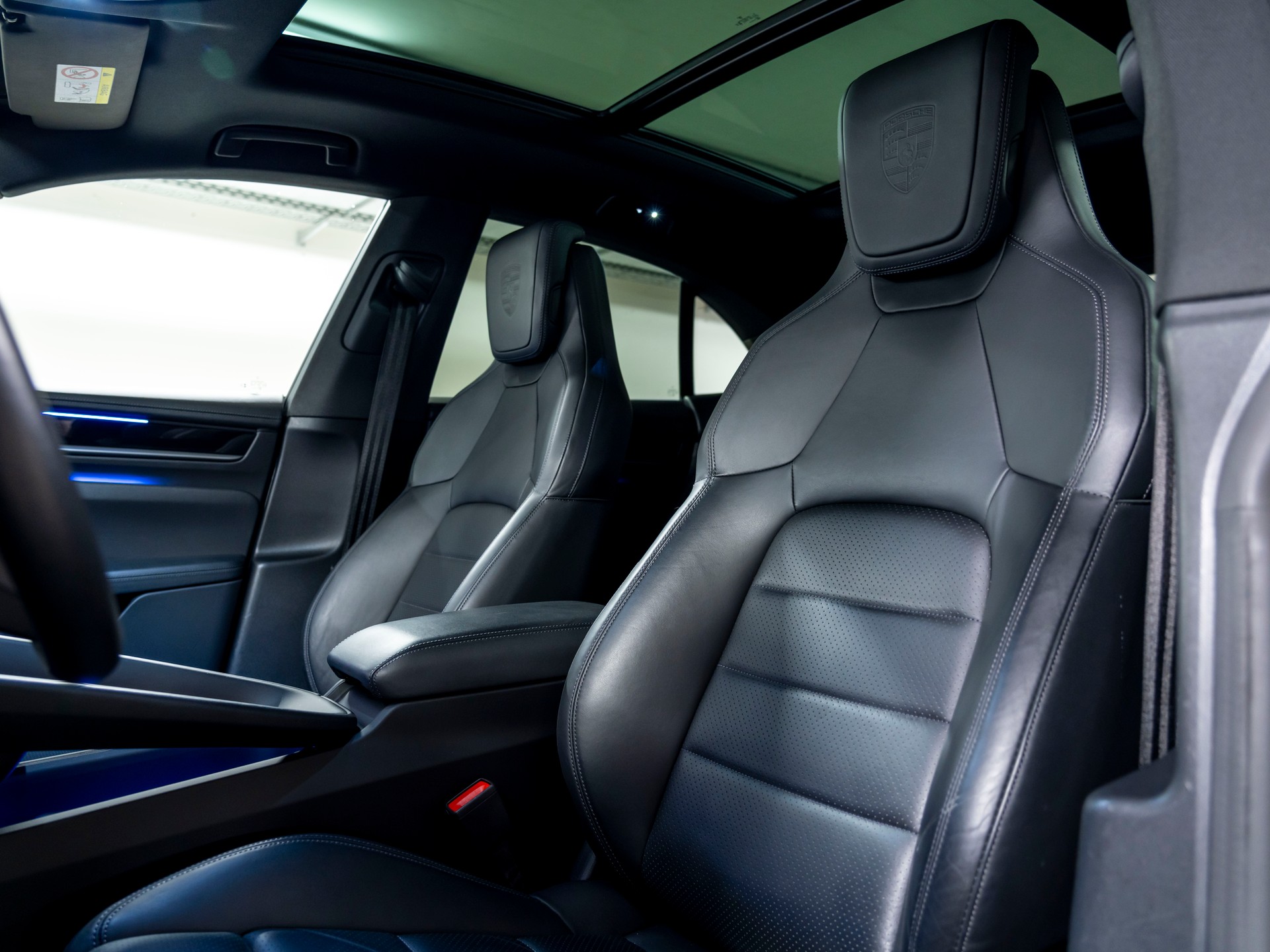 PORSCHE Macan 4 100kWh-image-18