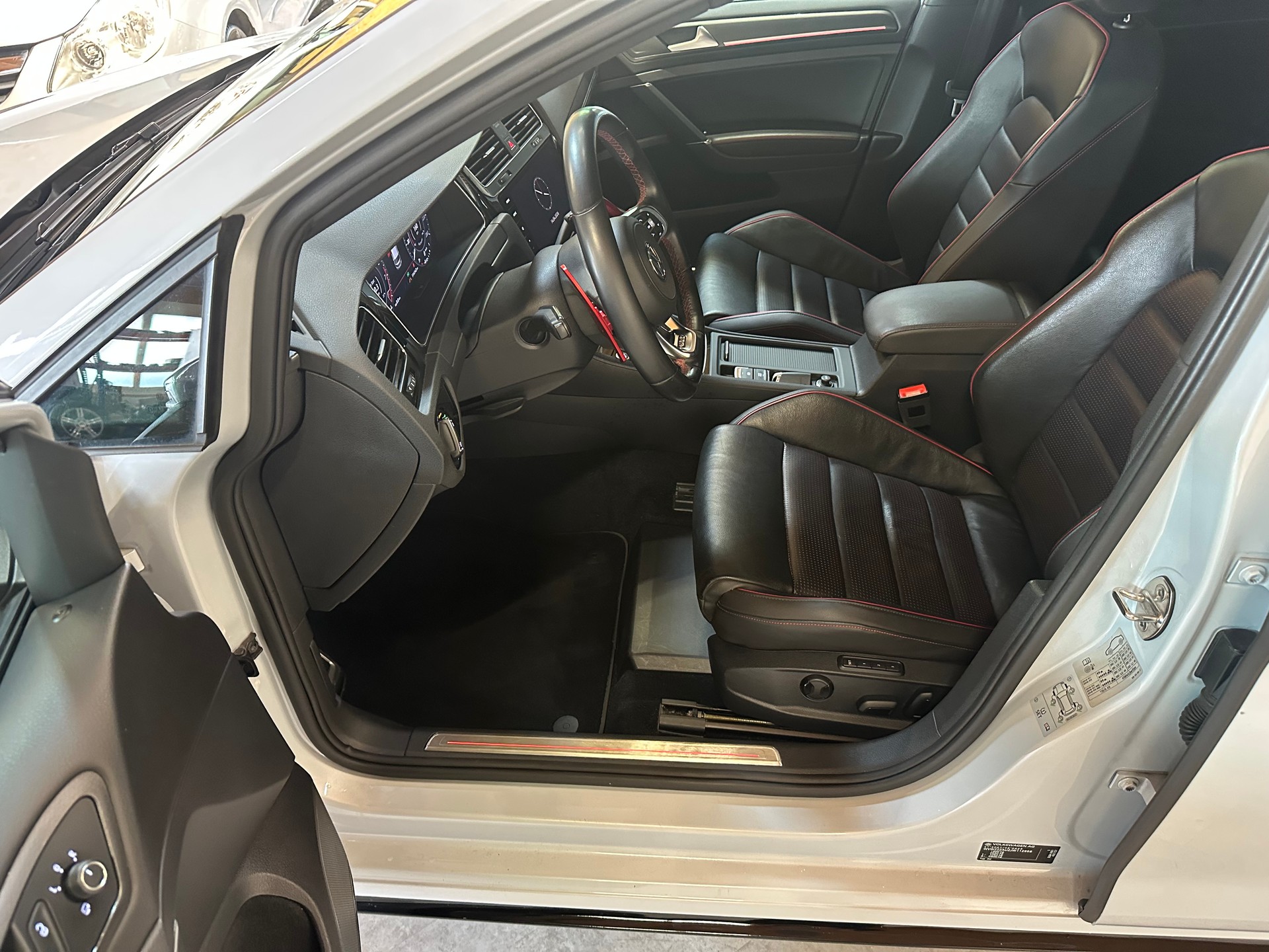VW Golf 2.0 TSI GTI Performance DSG/APR optimiert 230 kW/313 PS/Oettinger-Aero-Kit rundum/Penibel gepflegtes Fahrzeug!-image-14