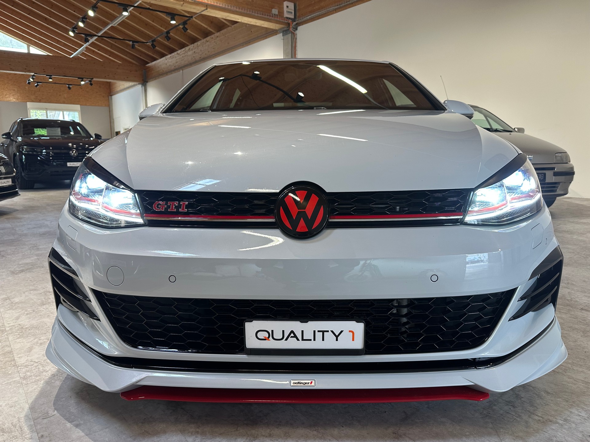 VW Golf 2.0 TSI GTI Performance DSG/APR optimiert 230 kW/313 PS/Oettinger-Aero-Kit rundum/Penibel gepflegtes Fahrzeug!-showroom-element-1