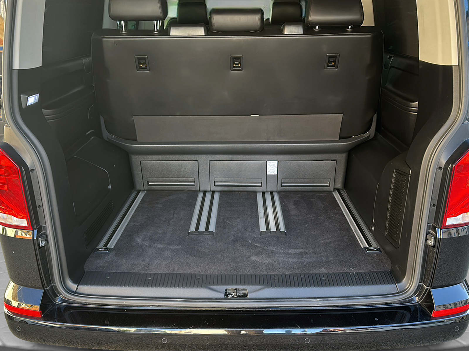 VW T6.1 Multivan 2.0 TDI Comfortline 4Motion DSG LWB-image-13