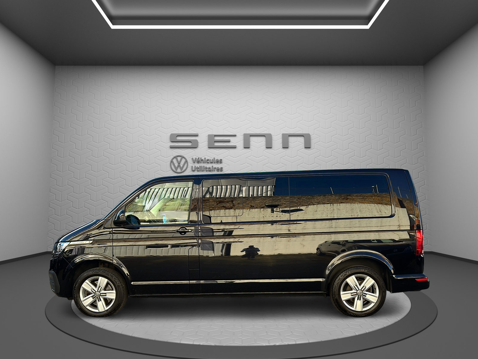 VW T6.1 Multivan 2.0 TDI Comfortline 4Motion DSG LWB-image-1