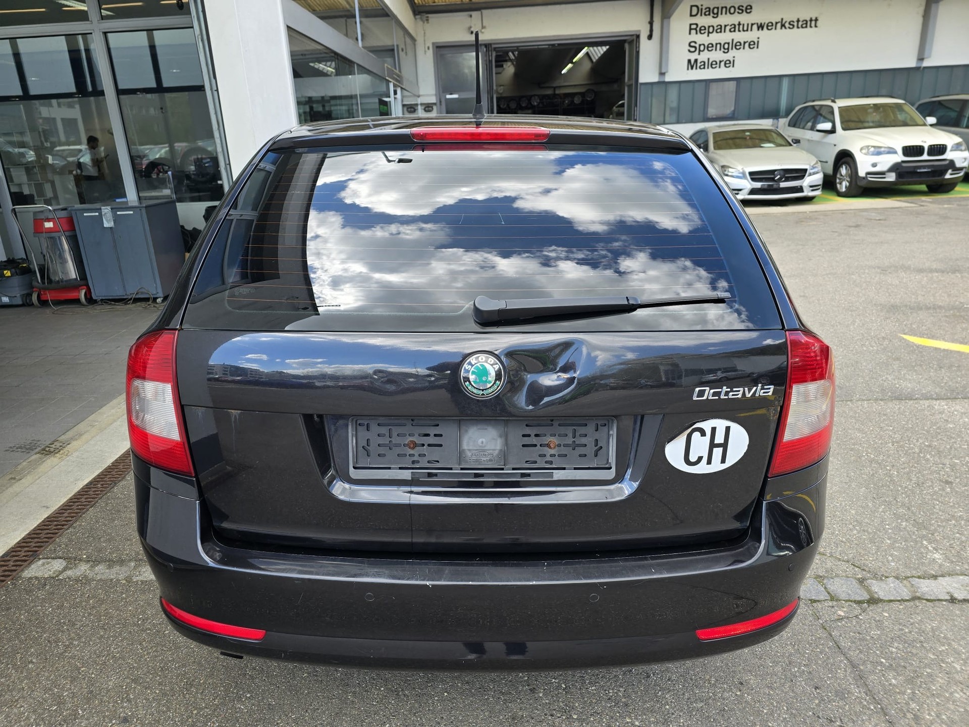 SKODA Octavia Combi 1.2 TSI Clever-image-7