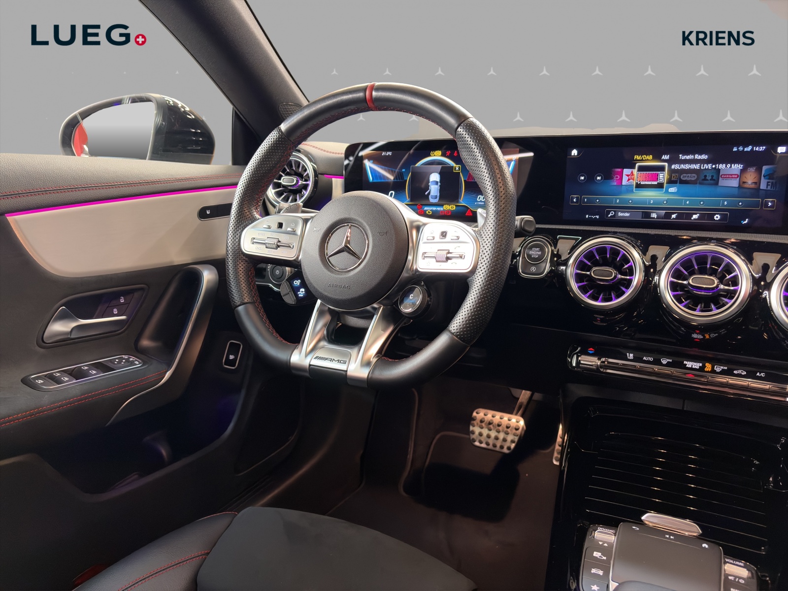 MERCEDES-BENZ CLA 35 4M - AMG / Multibeam LED / Rückfahrkamera / Panorama-Dach-image-11