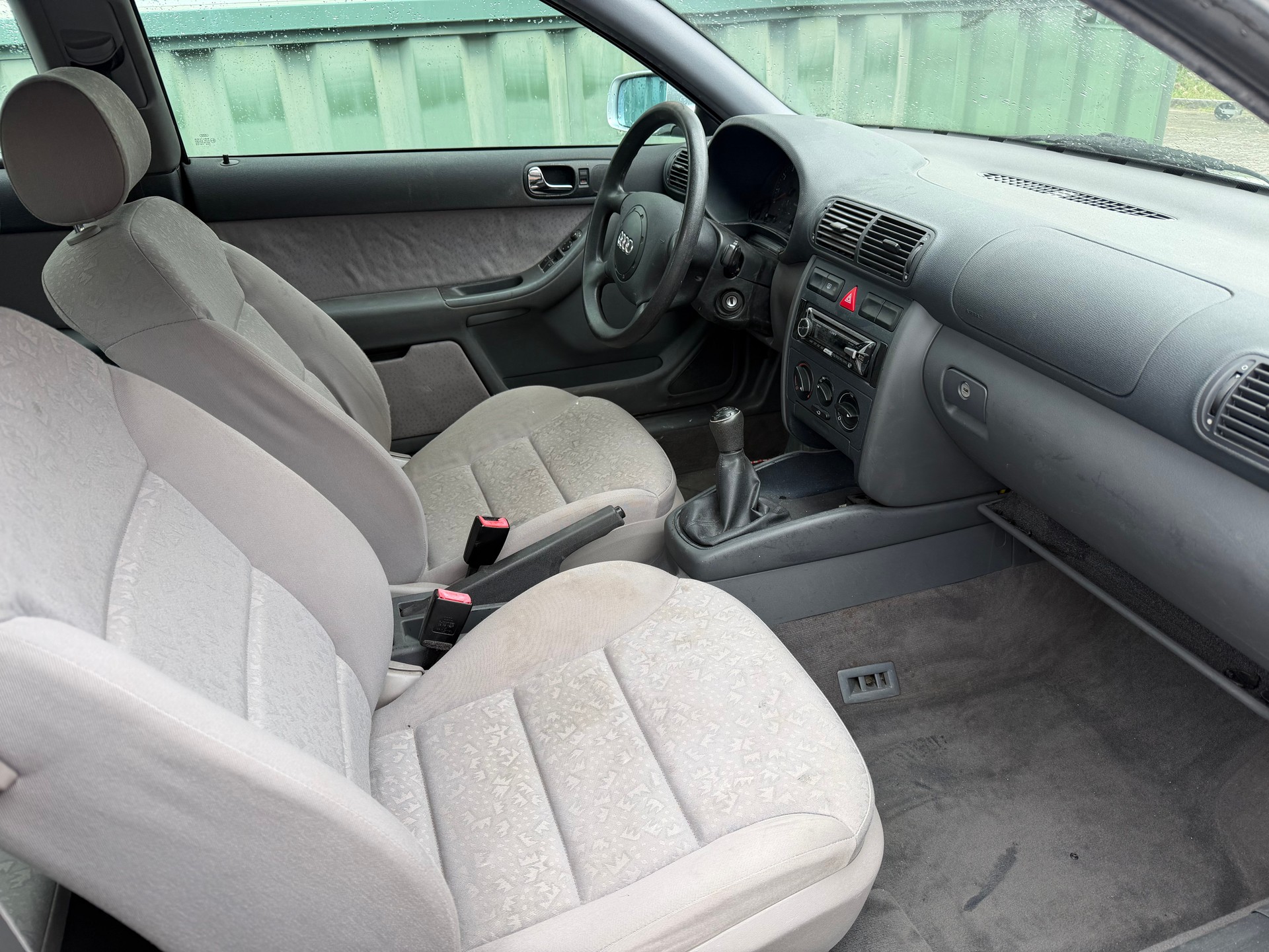 AUDI A3 1.6 Ambition-image-6
