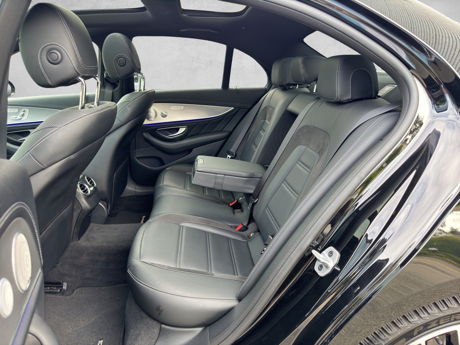 MERCEDES-BENZ E 53 AMG 4Matic+ Speedshift MCT-image-11