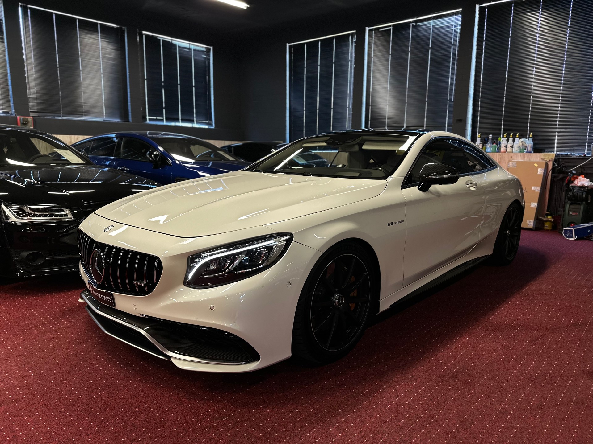 MERCEDES-BENZ S 63 AMG Coupé 4Matic Speedshift MCT / ** Keramik Bremsen / Carbon Paket / Burmester 3D **-image-10