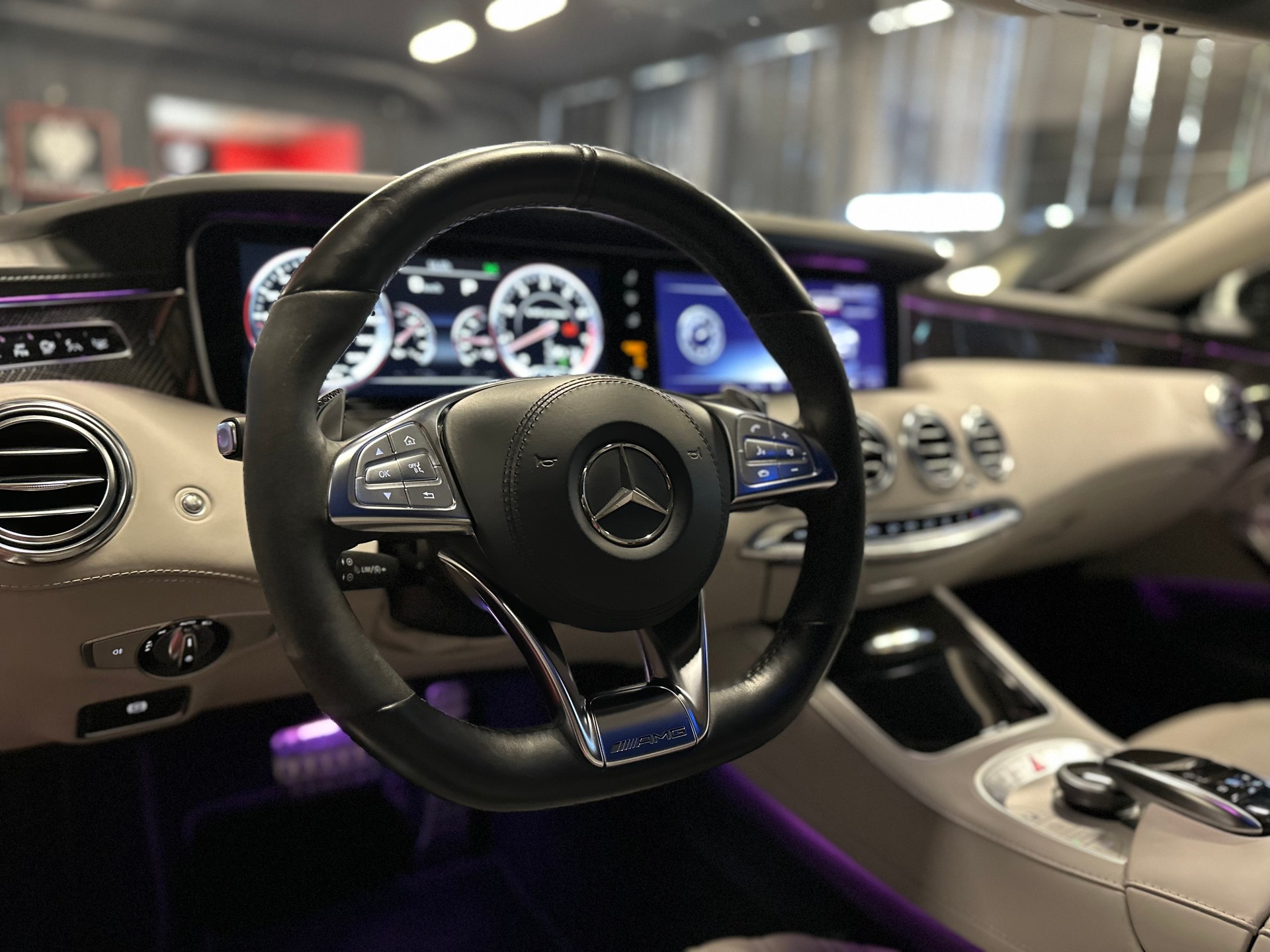 MERCEDES-BENZ S 63 AMG Coupé 4Matic Speedshift MCT / ** Keramik Bremsen / Carbon Paket / Burmester 3D **-image-17