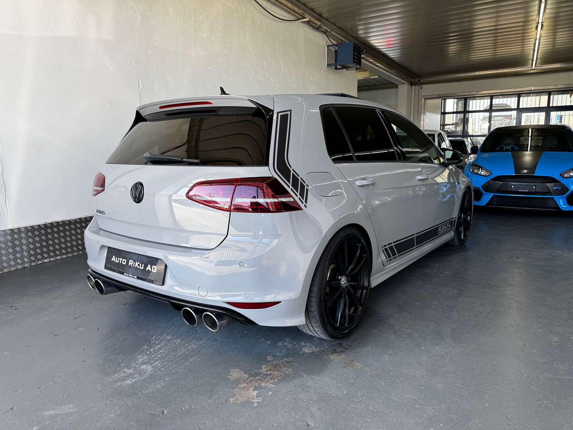 VW Golf 2.0 TSI R360S 4Motion DSG-image-9